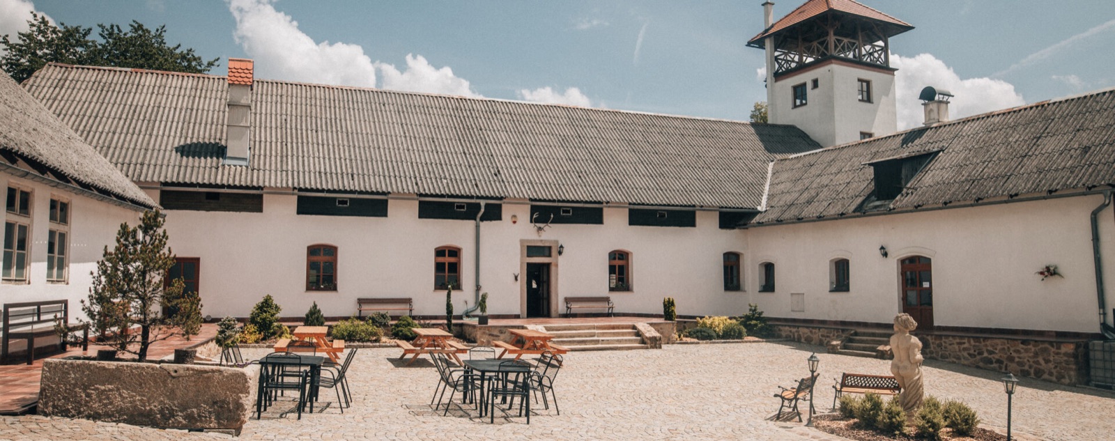 Stříbrný Dvůr Jihlava wedding venue - photo 7