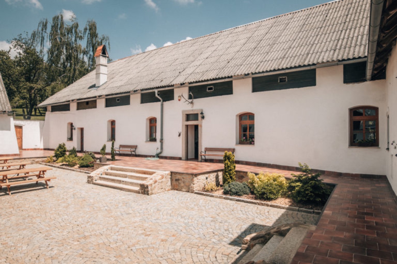 Stříbrný Dvůr Jihlava wedding venue - photo 11