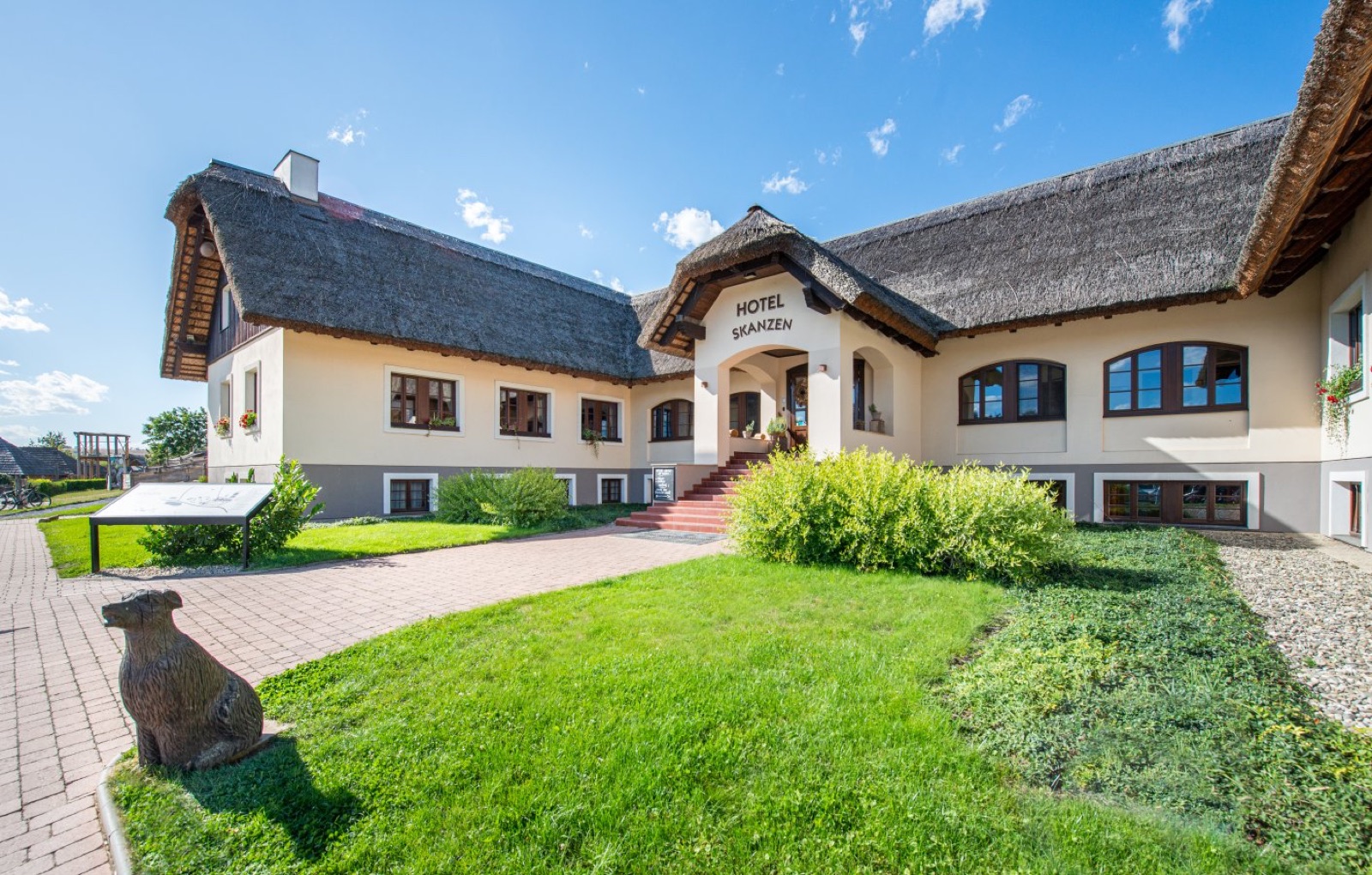 Hotel SKANZEN wedding venue - photo 4