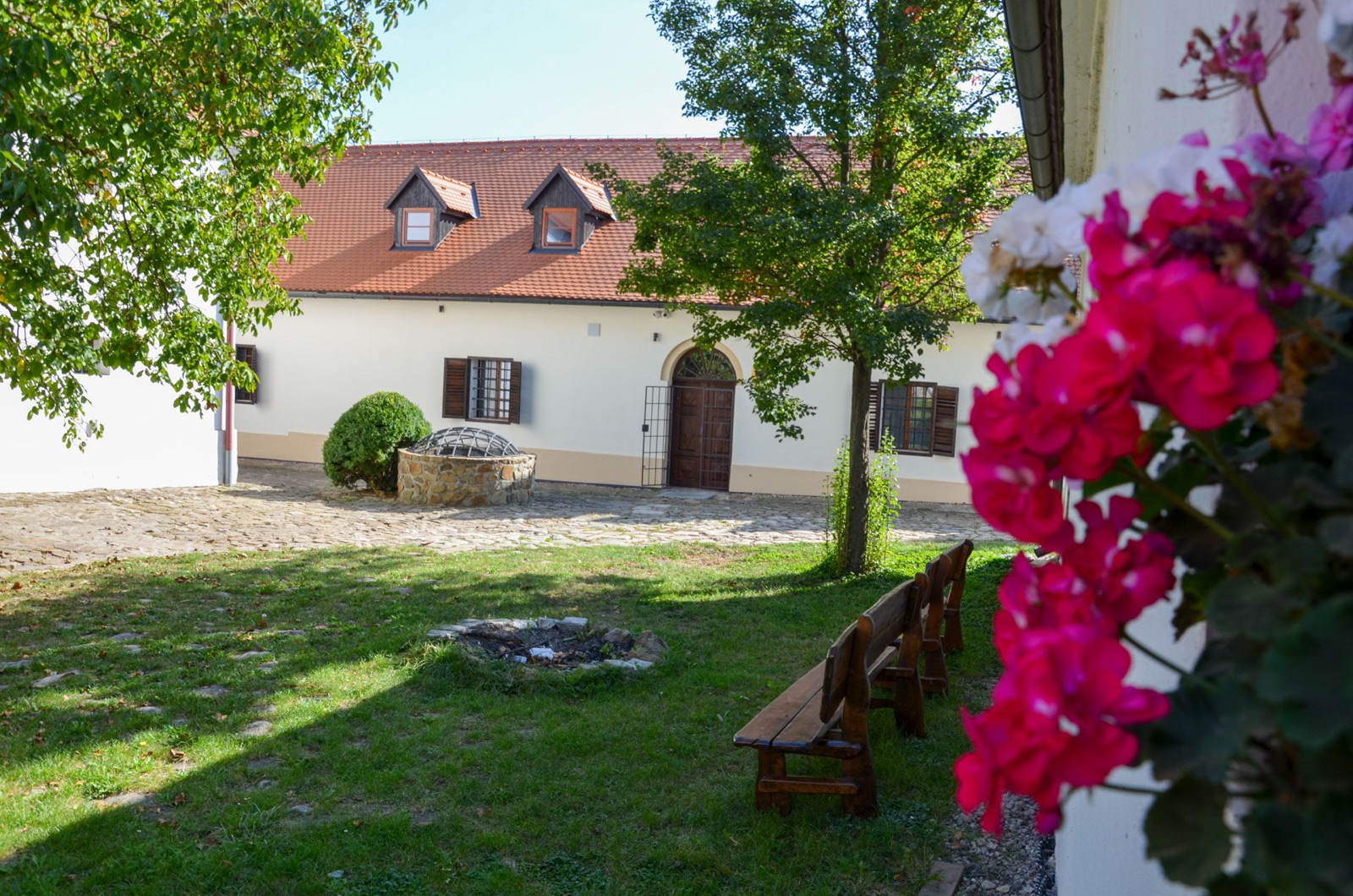 Restaurace a jezdecký areál Stará pošta wedding venue - photo 5