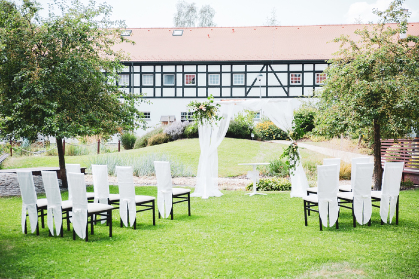 Statek Bernard wedding venue - photo 10
