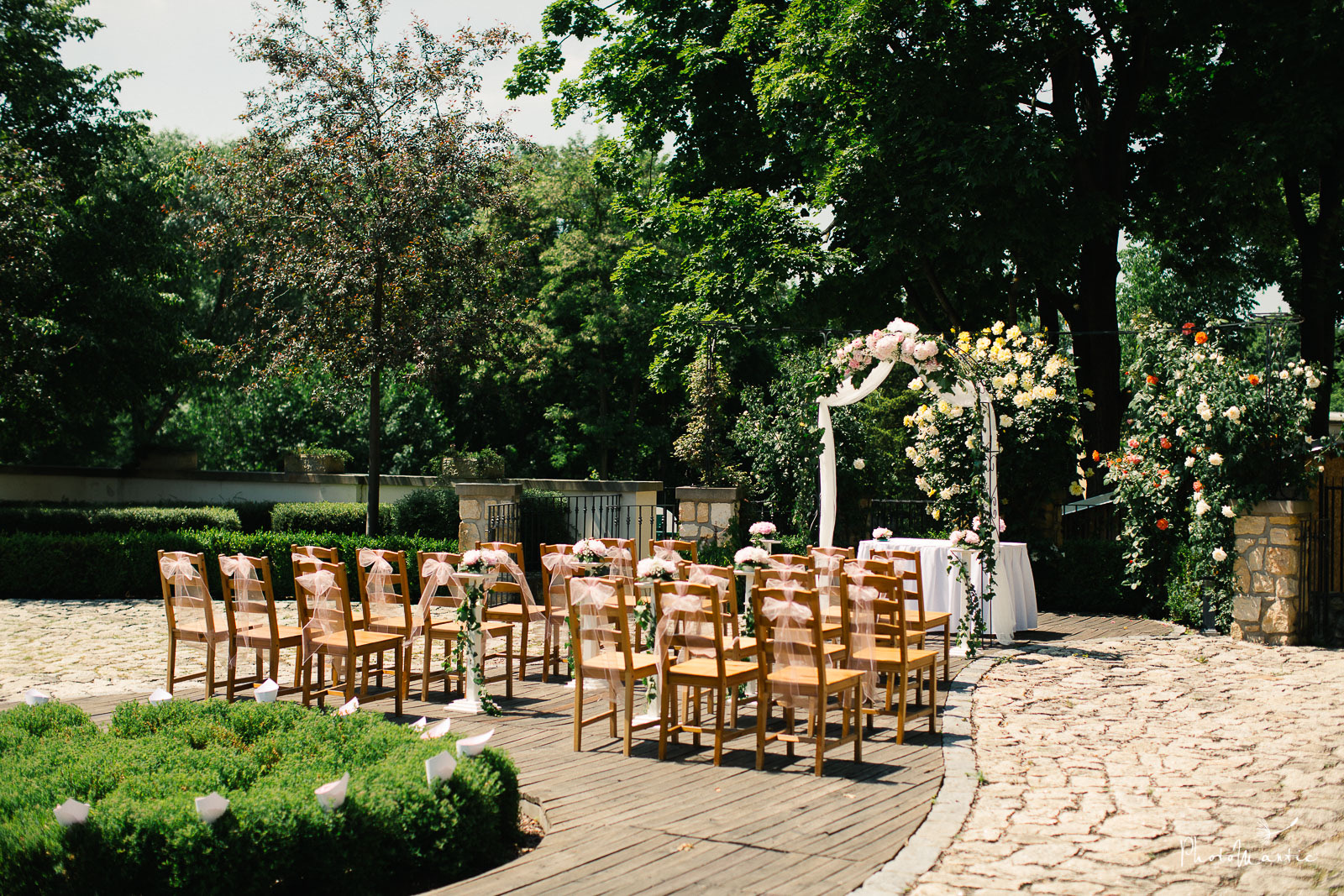 Panský dvůr Dolní Počernice wedding venue - photo 3