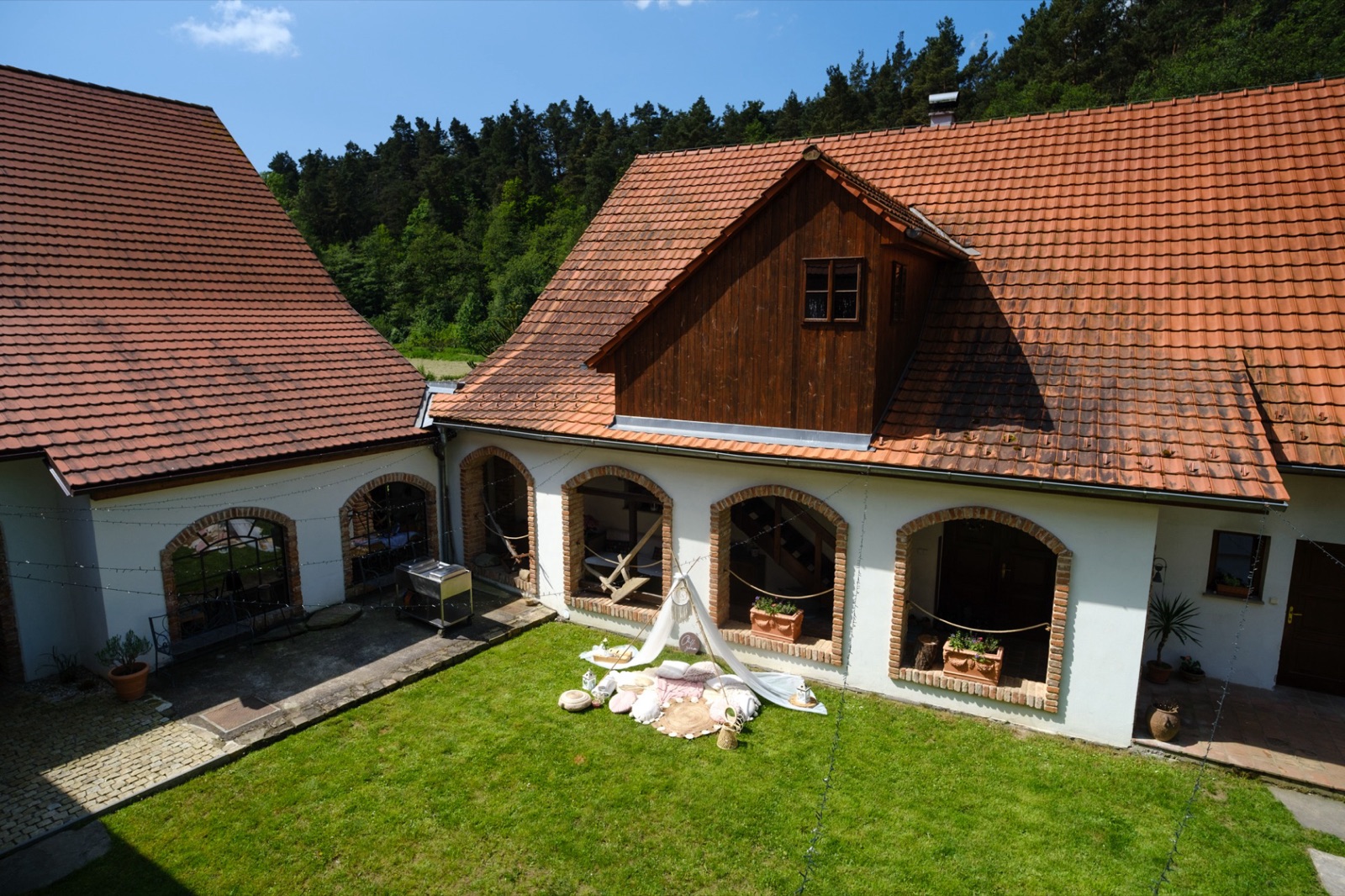 Tříletý mlýn wedding venue - photo 2