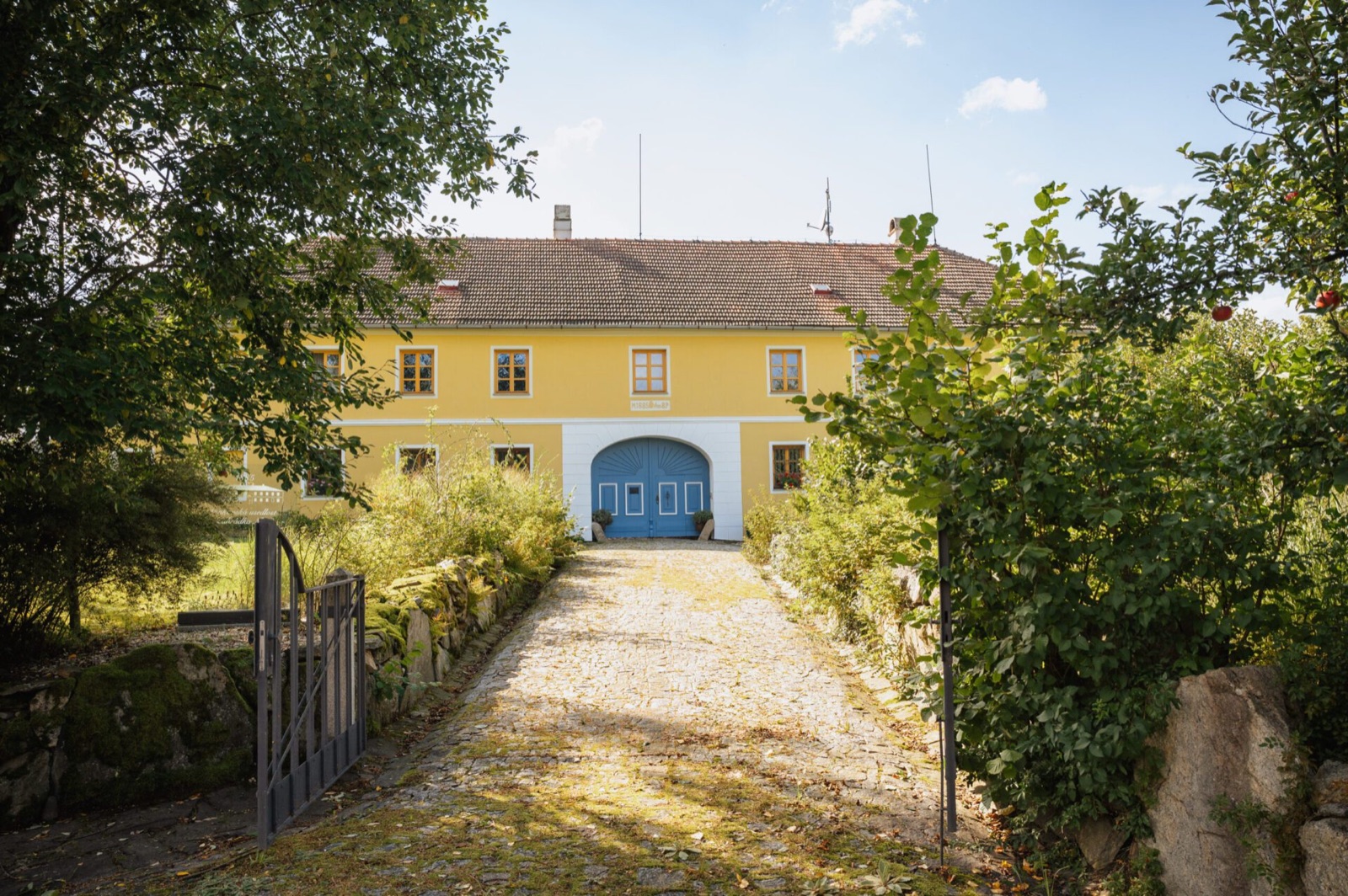 Venkovská usedlost Zahrádka wedding venue - photo 3