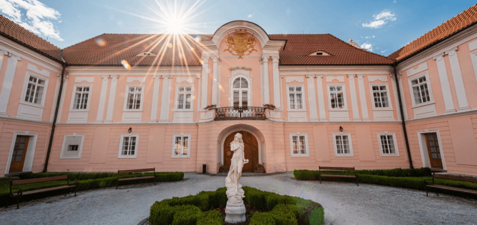 Zámek Hrádek wedding venue - photo 6