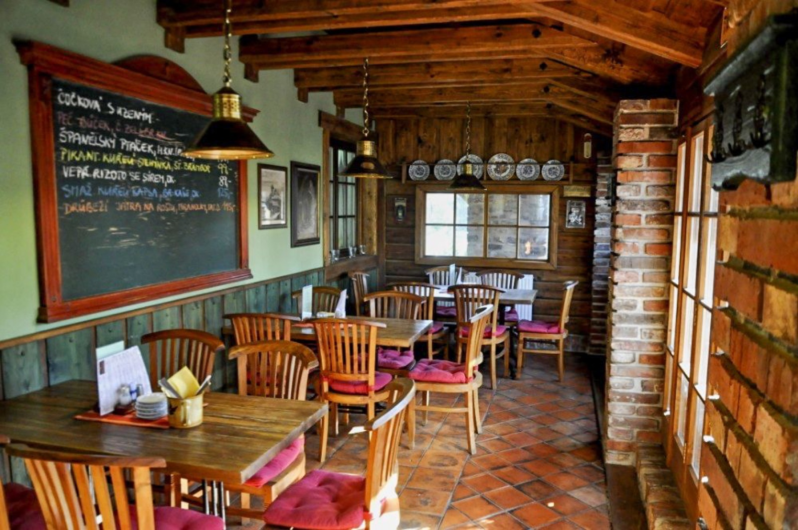 Restaurace a pension U Máni