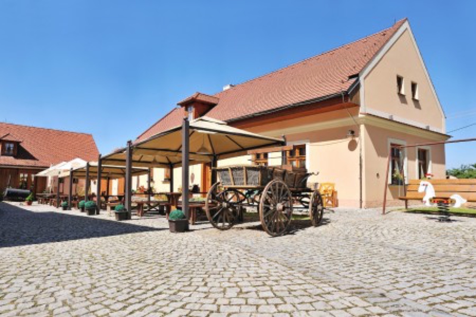 Restaurace a Penzion U Matasů wedding venue - photo 3