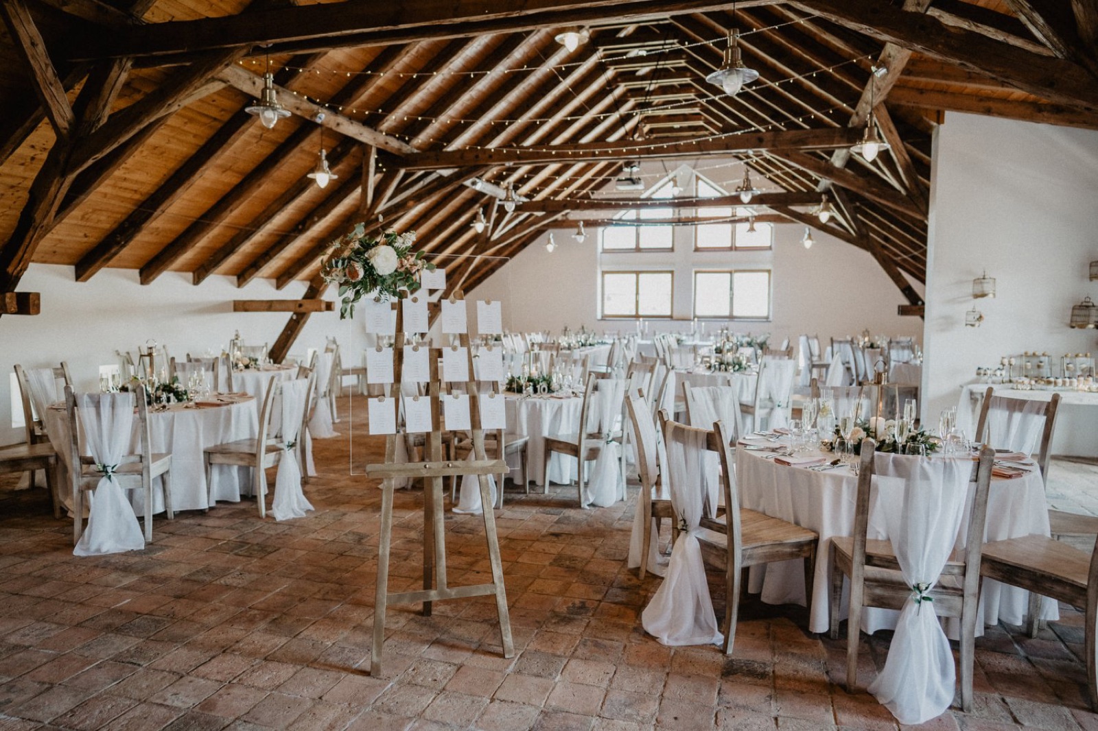 Dvůr Perlová voda wedding venue - photo 10