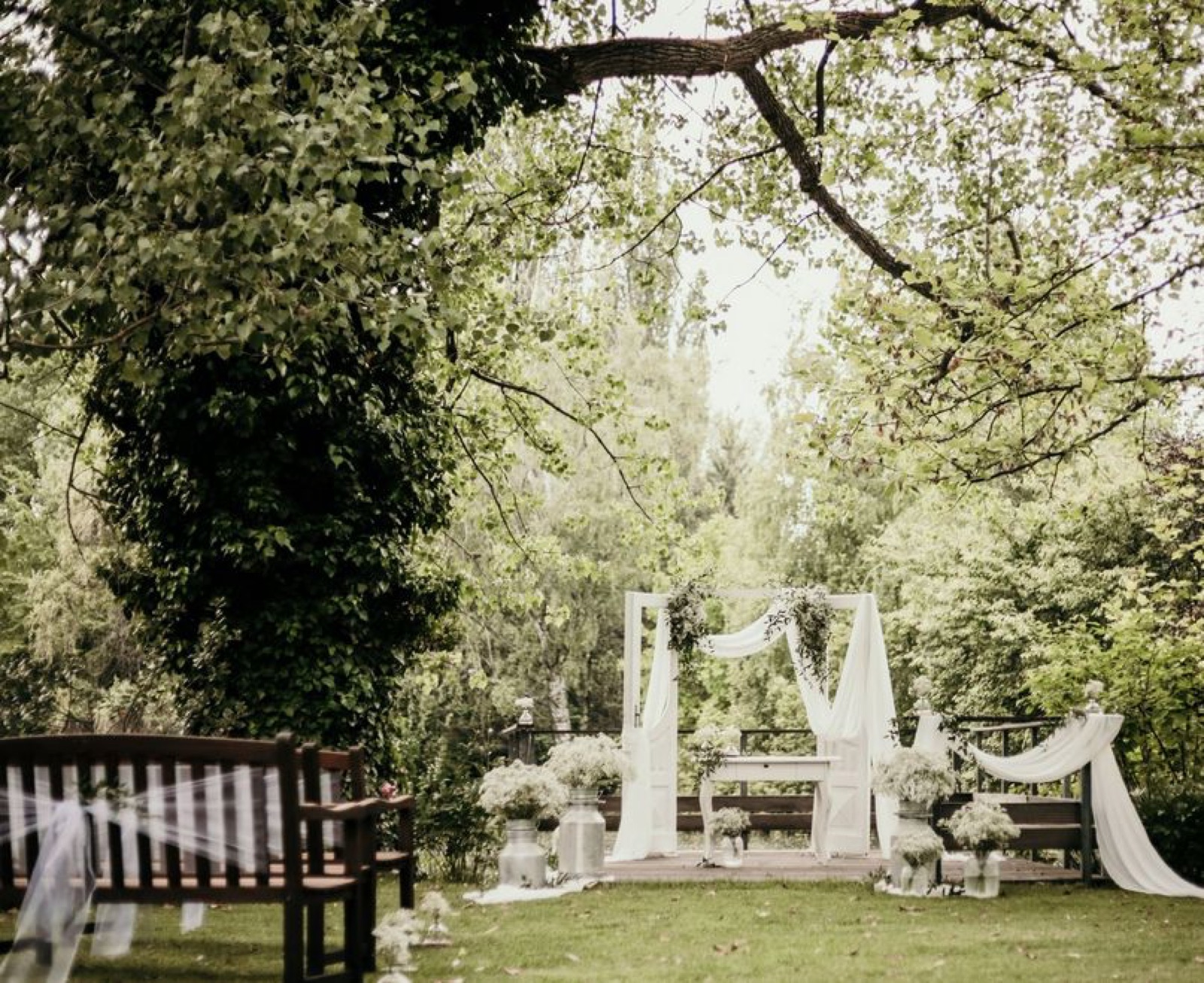 Yard resort wedding venue - photo 1