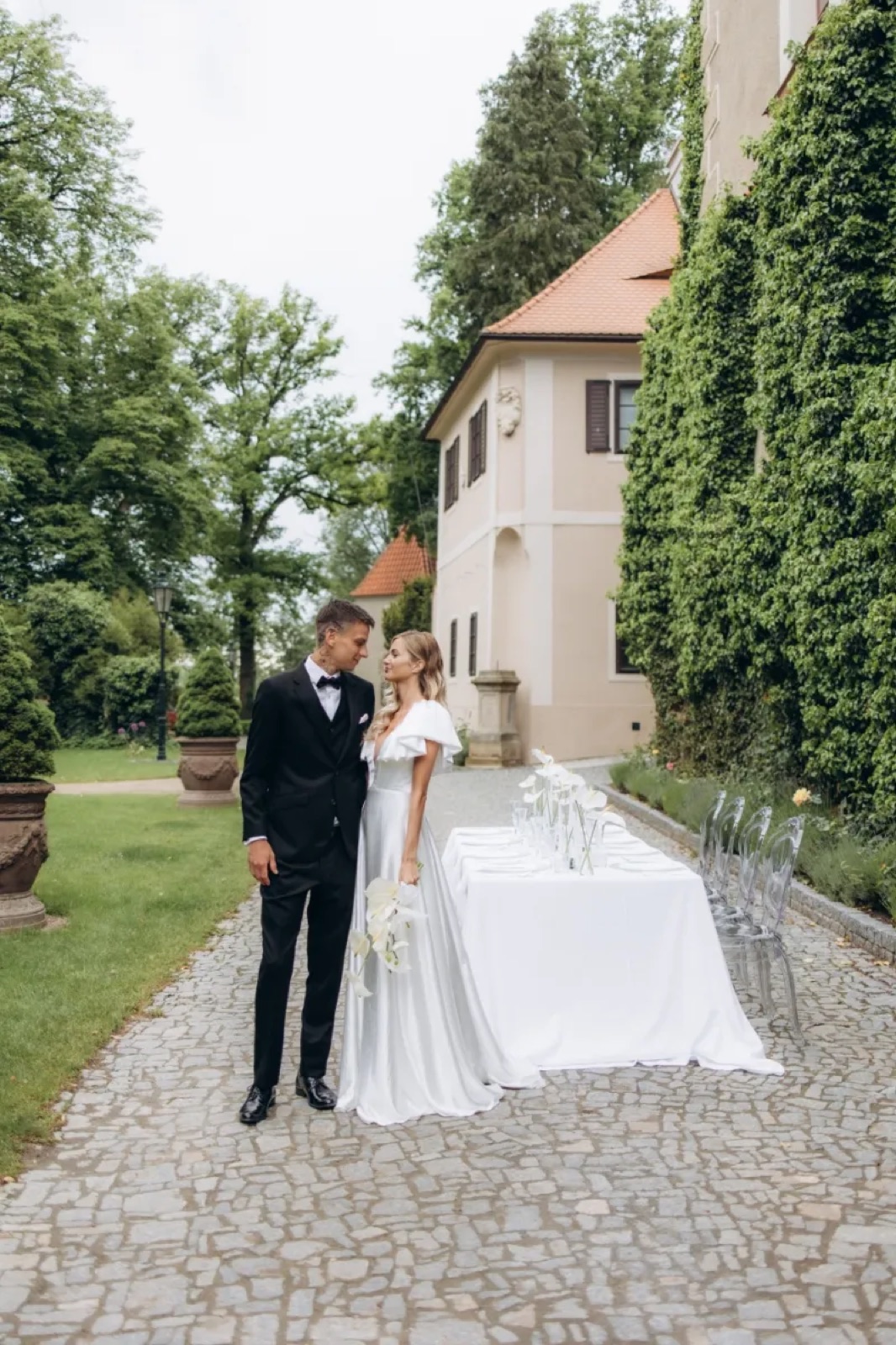 zámek Líšno wedding venue - photo 2