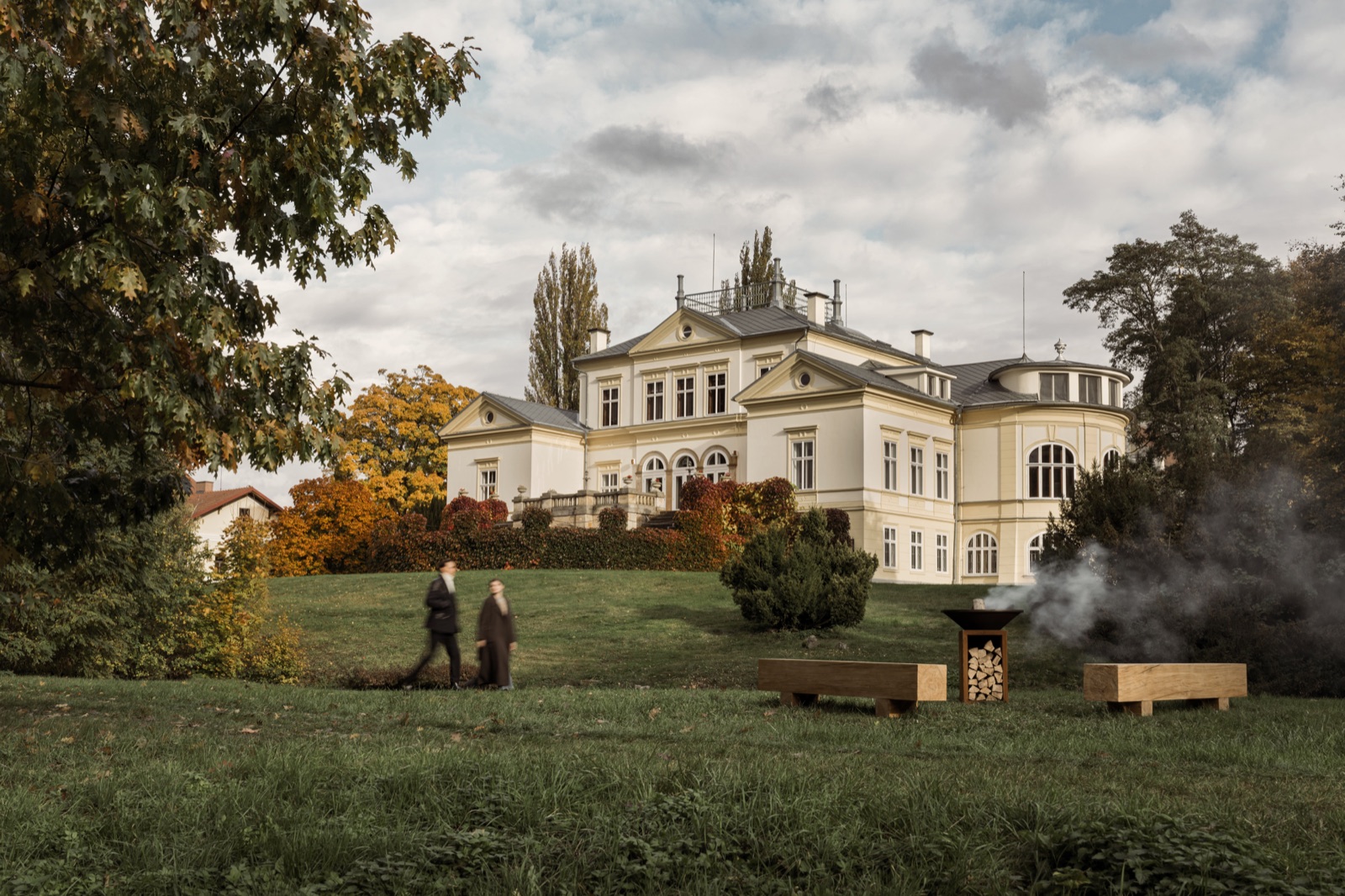 Zámek Dobřenice wedding venue - photo 1