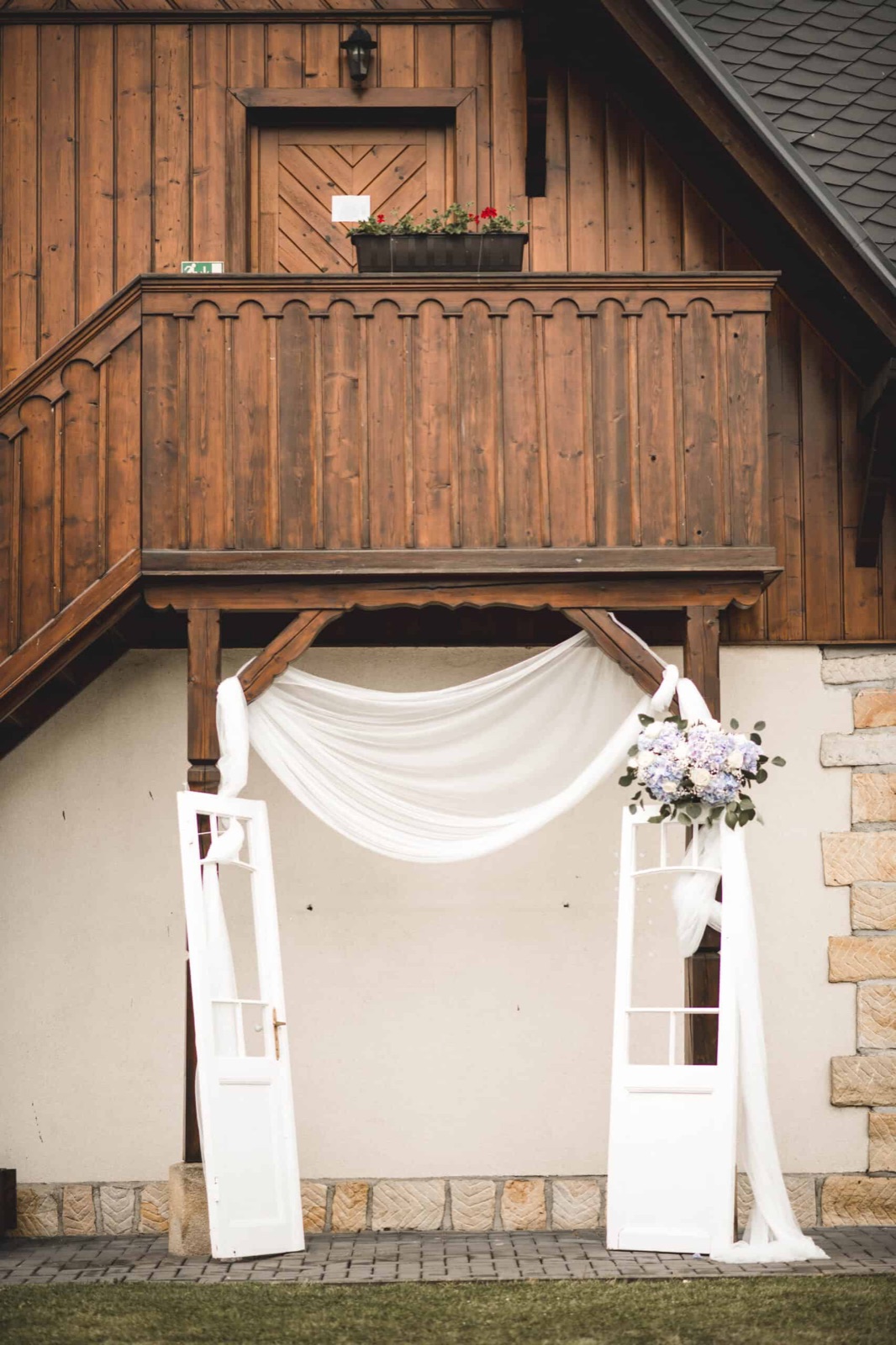 Pivnice Jítravský Dvorec wedding venue - photo 6
