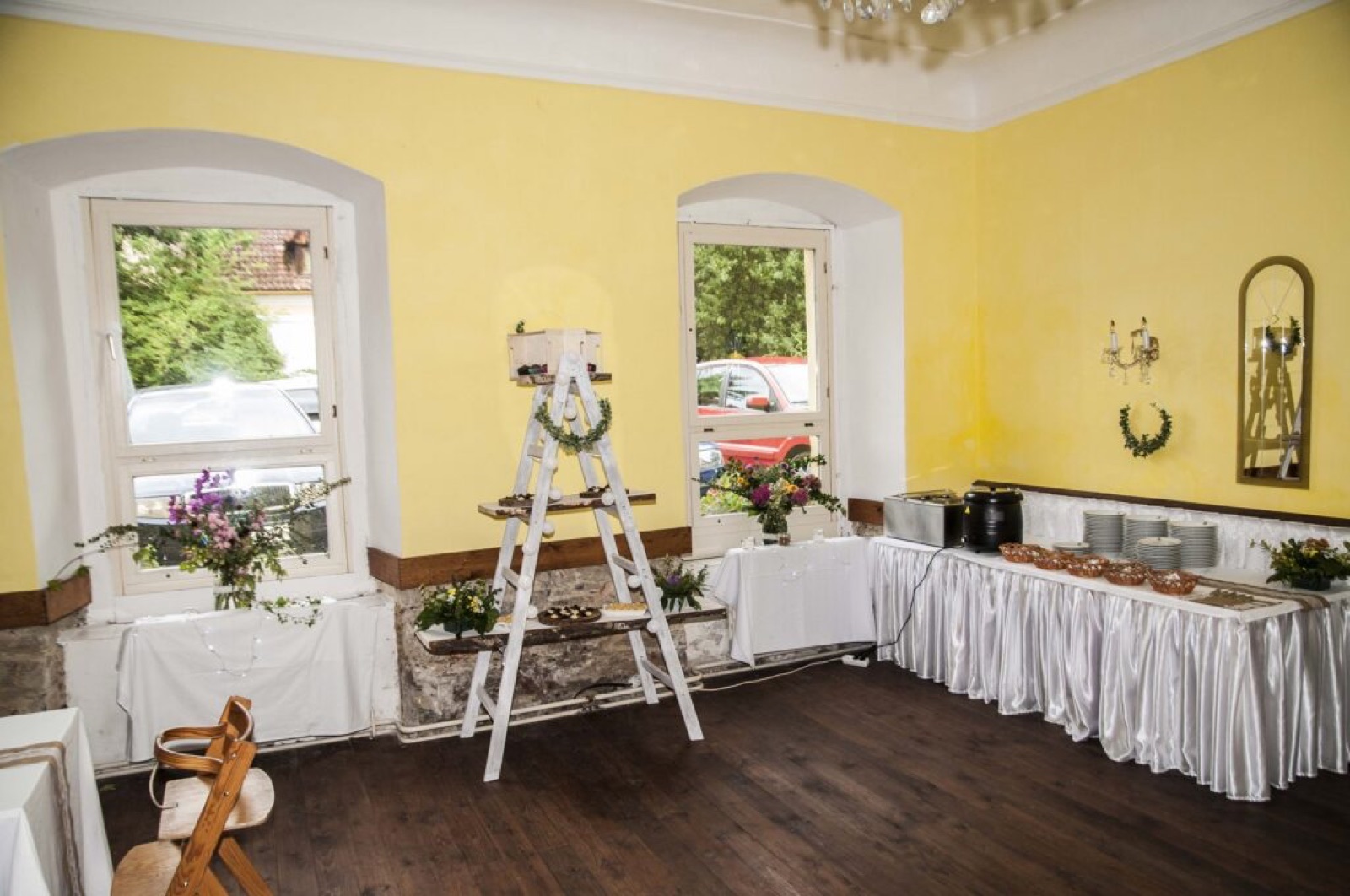 Zámek Třebušín wedding venue - photo 5