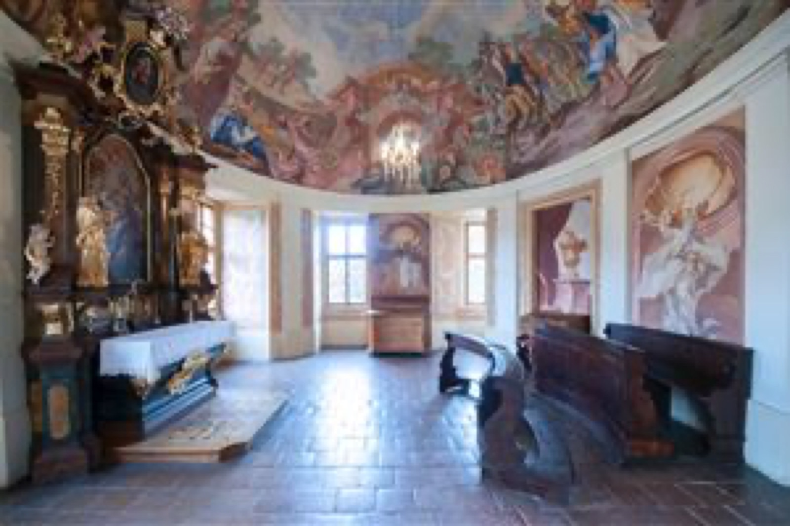 Zámecká zahrada Kladno wedding venue - photo 3