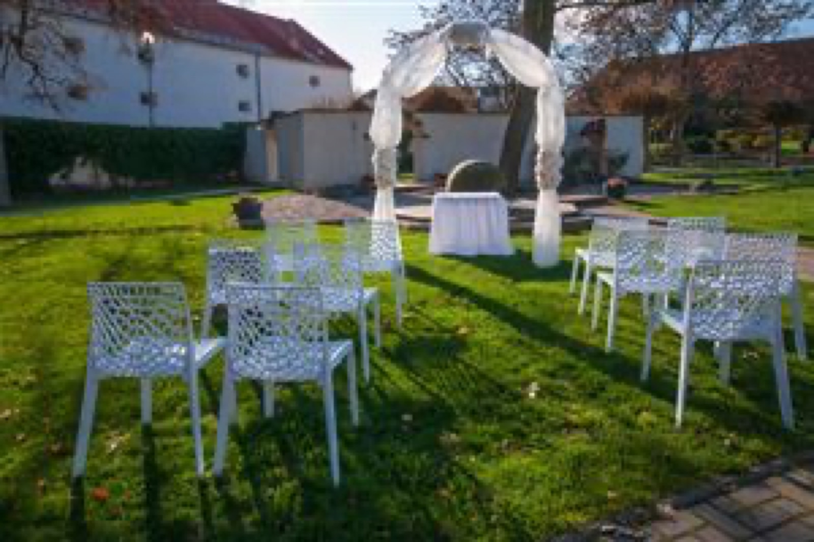 Zámecká zahrada Kladno wedding venue - photo 10