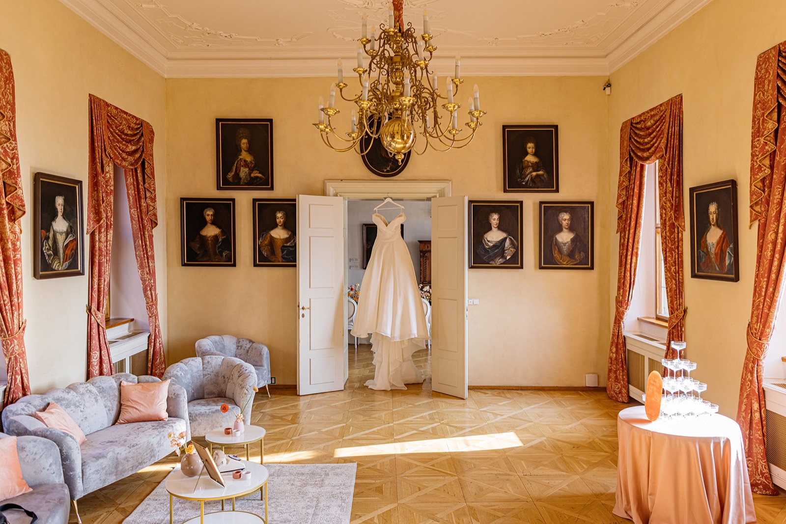 Zámek Roudnice wedding venue - photo 3