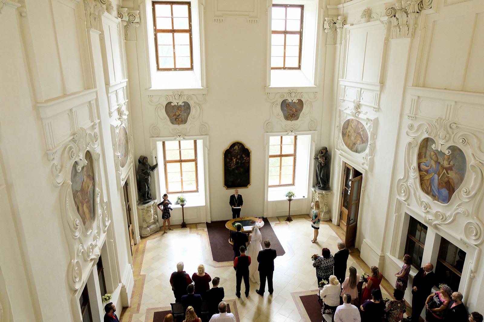 Zámek Roudnice wedding venue - photo 6