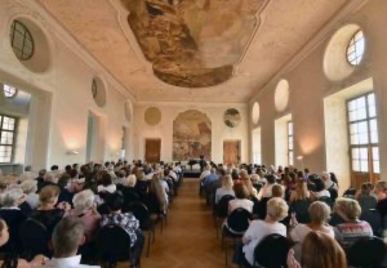 Zámek Zbraslav wedding venue - photo 7
