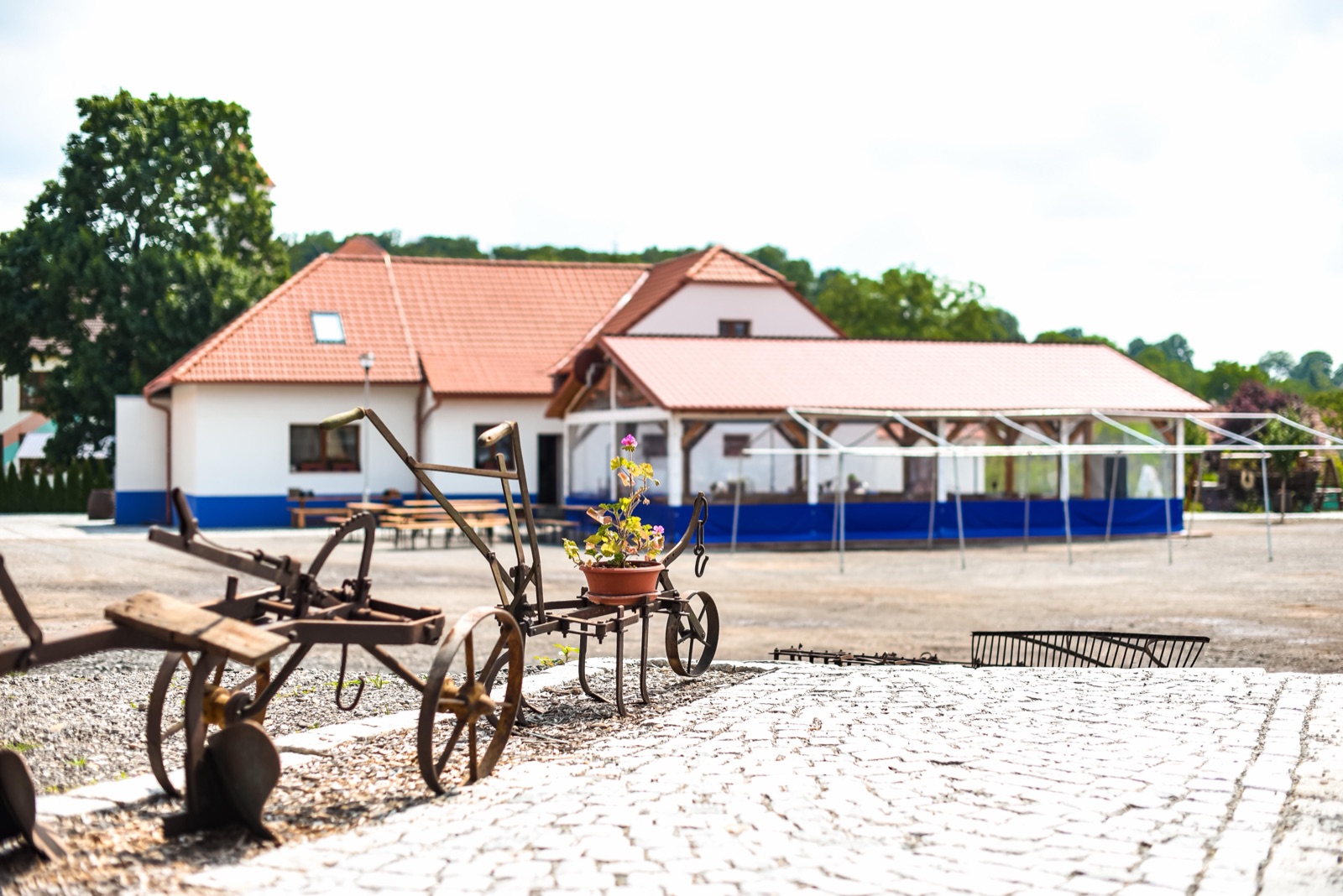Čechův dvůr v Louce wedding venue - photo 3