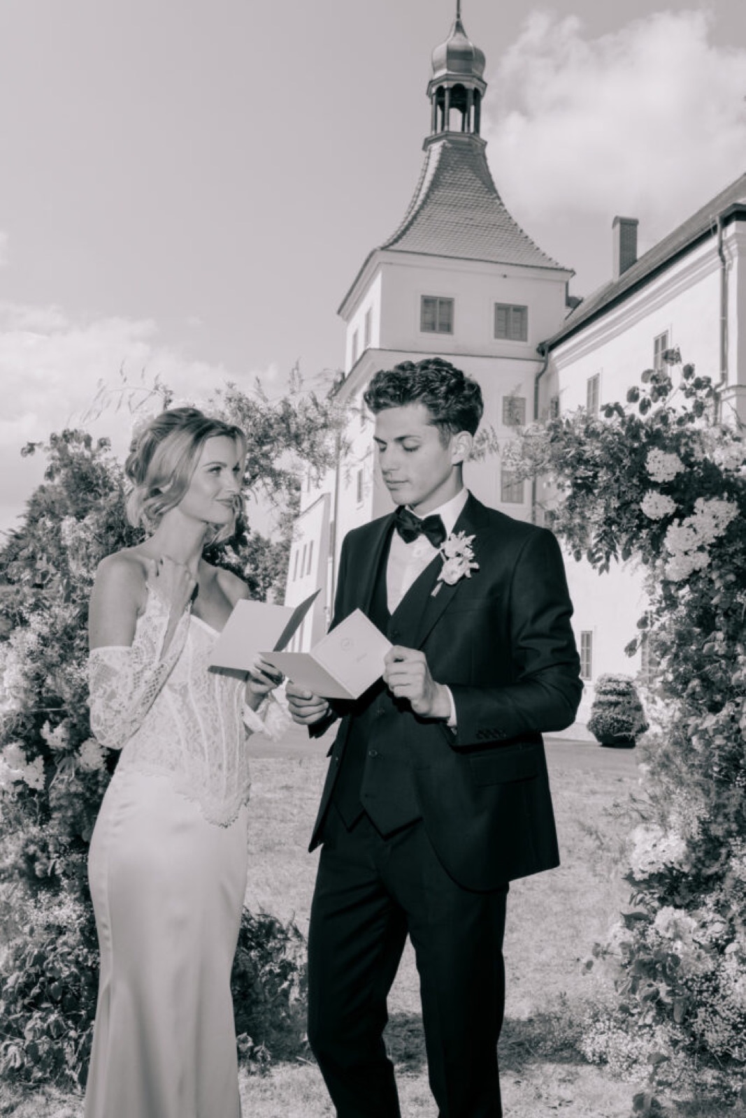 Zámek Mirošovice wedding venue - photo 8