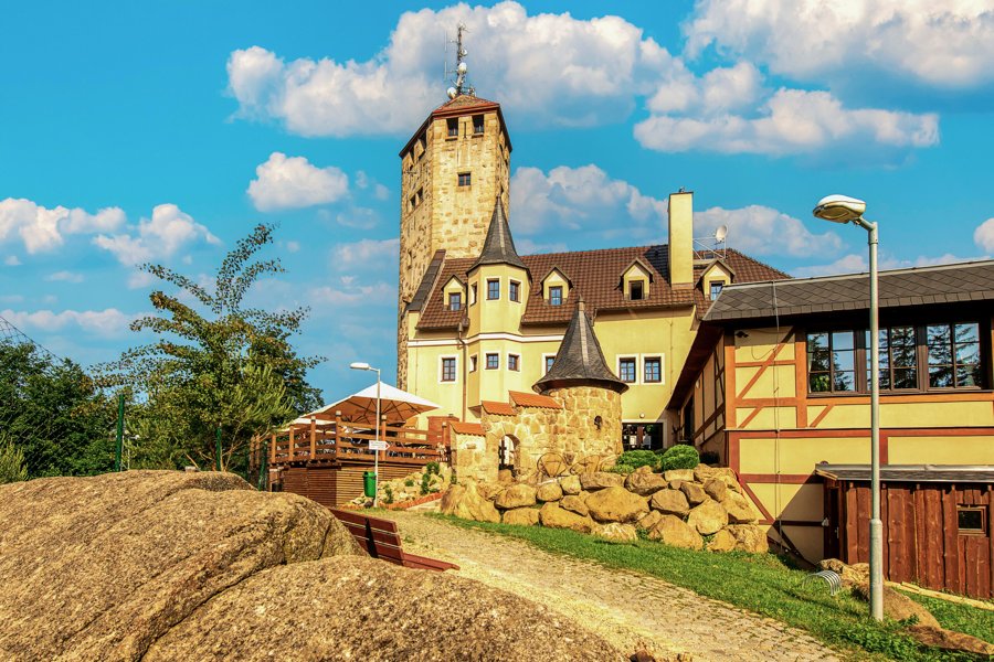 Liberecká výšina - rozhledna s restaurací, hotelem a wellness