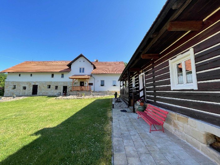 ŠLECHTŮV STATEK