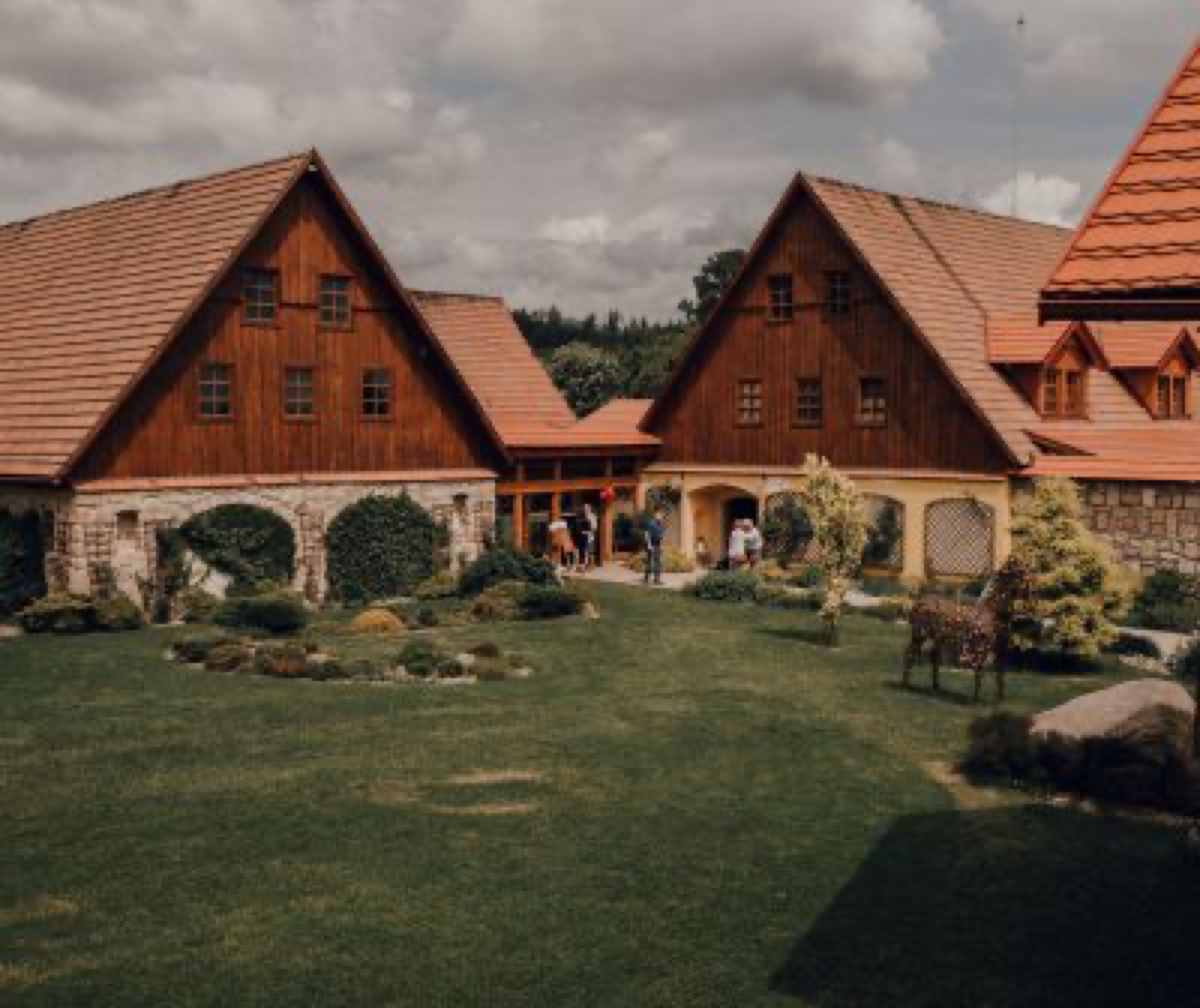 Jízdárna Hejtmánkovice wedding venue - photo 11
