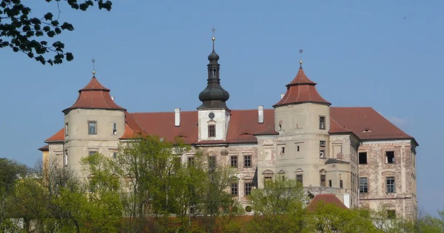 Státní zámek Jezeří