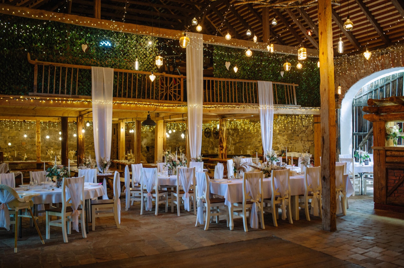 Statek Jedraž wedding venue - photo 11