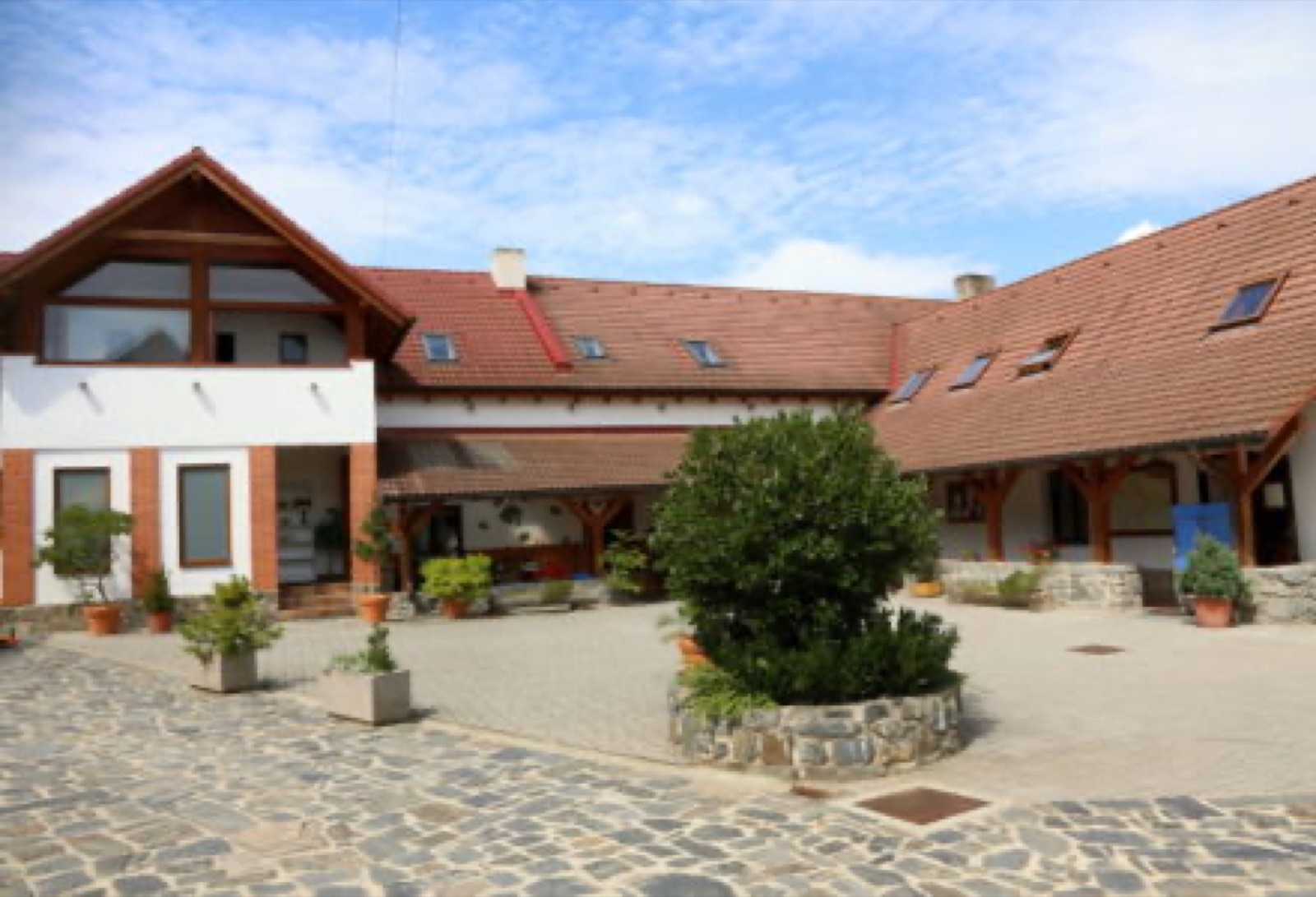 Farma Heroutice wedding venue - photo 12