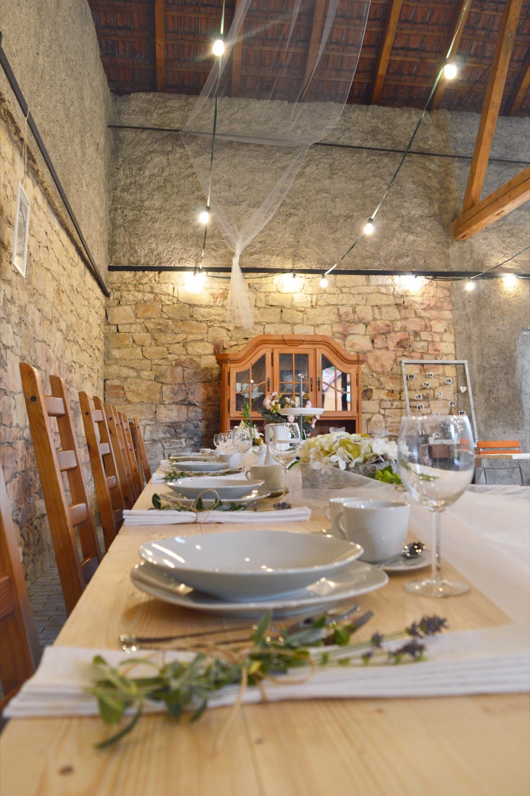 Tichá stodola wedding venue - photo 3