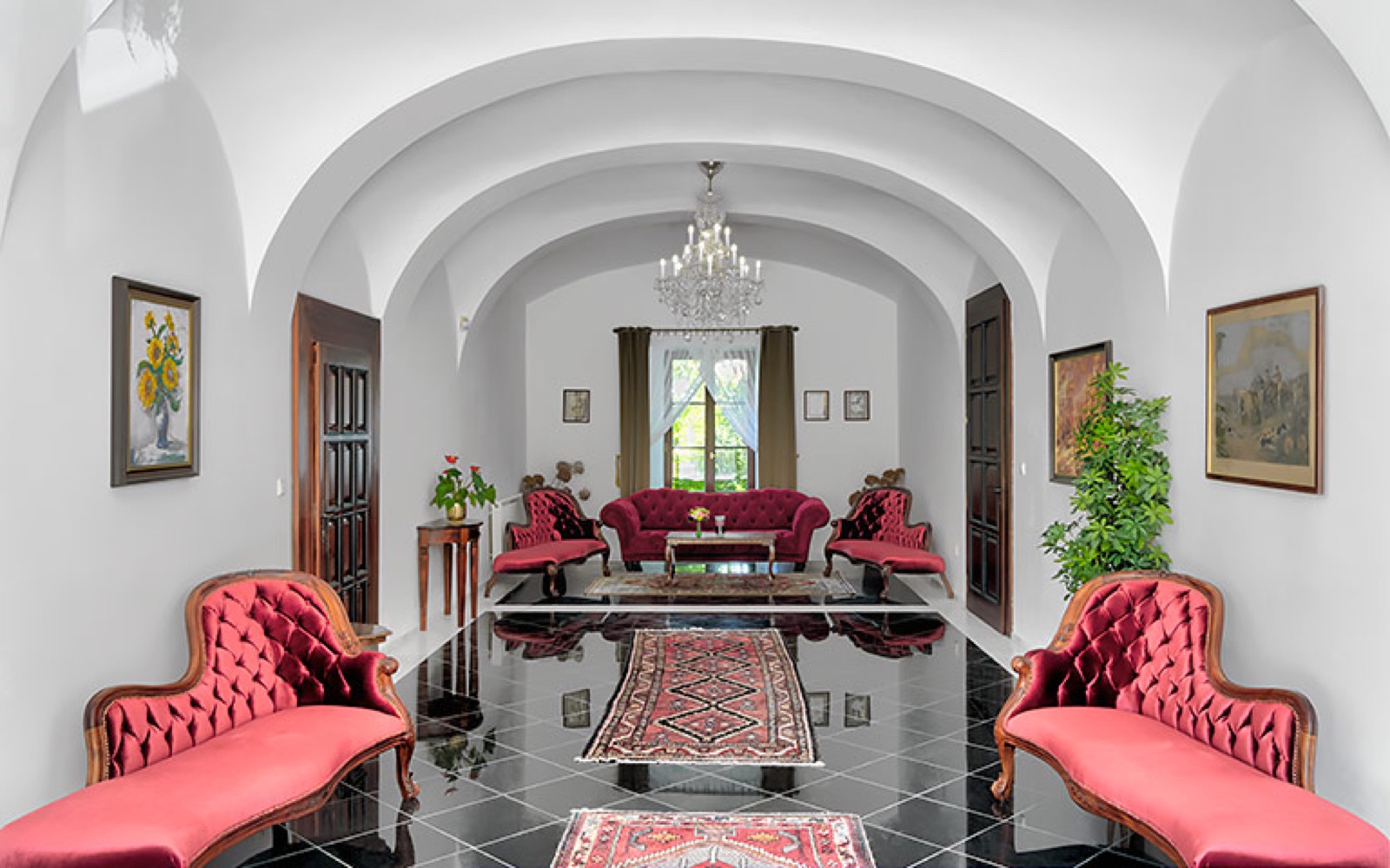 Zámecké prostory v areálu zámku Úmonín wedding venue - photo 3