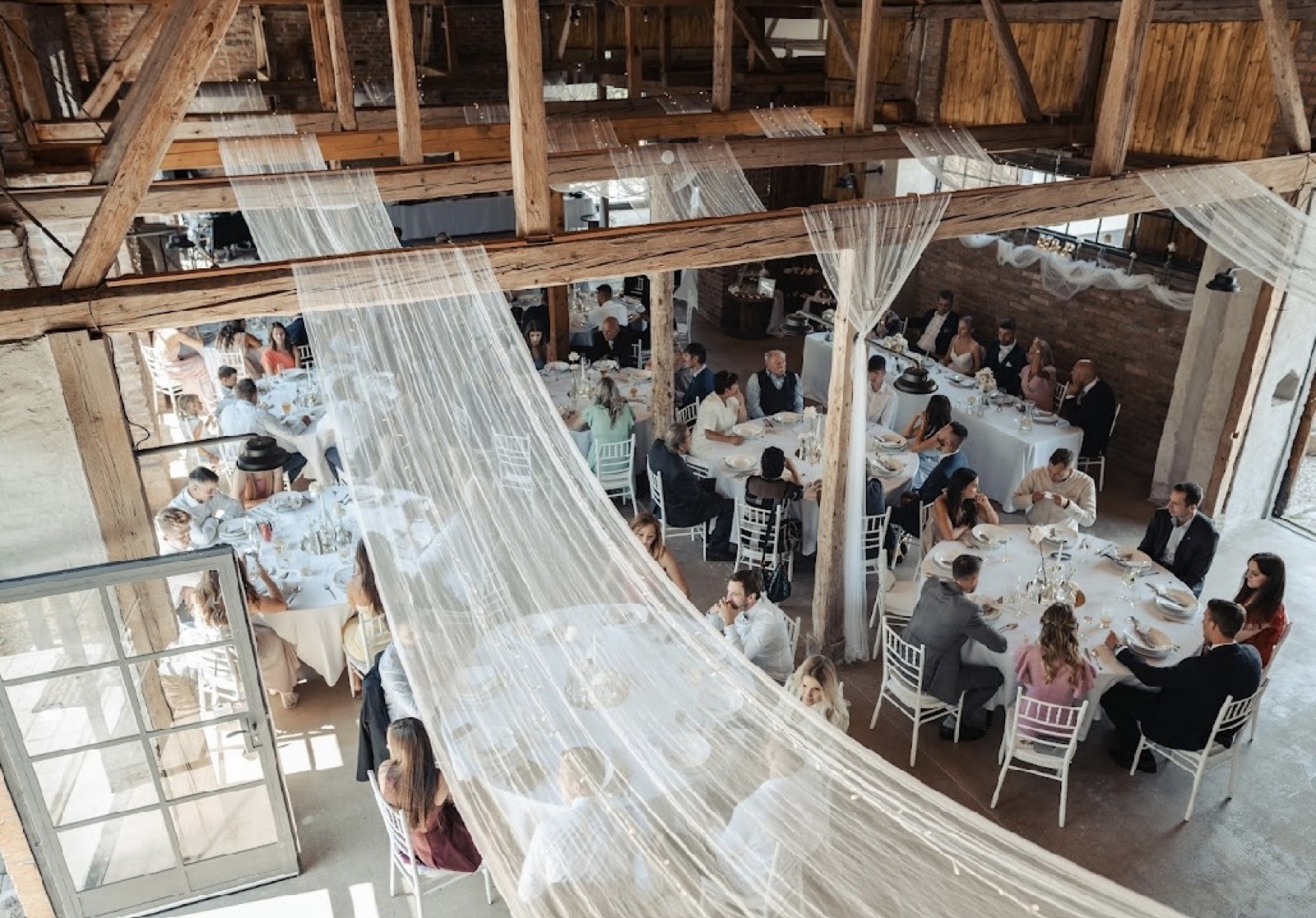 STODOLA POPOVICE wedding venue - photo 4