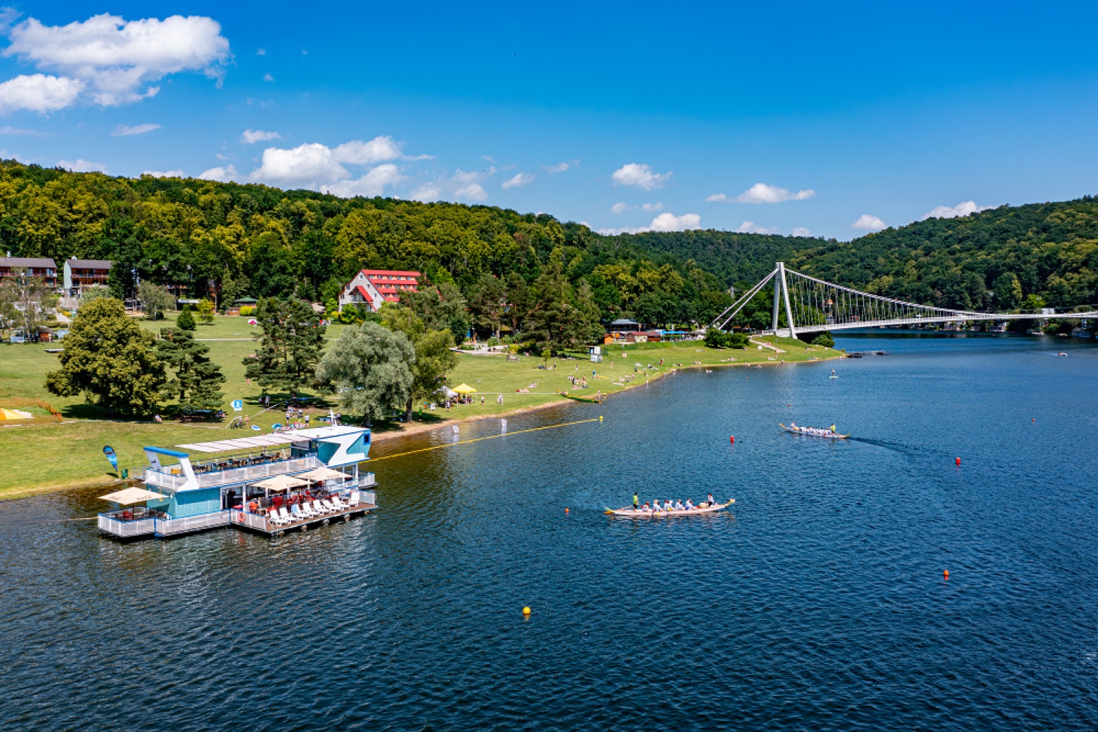 Pařník Summer Boat Music Bar wedding venue - photo 9