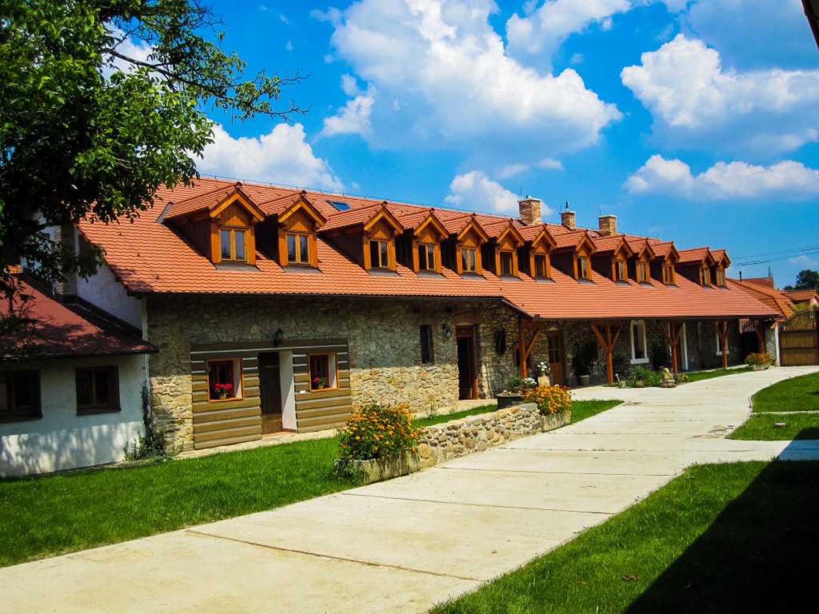 Statek U Škodů wedding venue - photo 3
