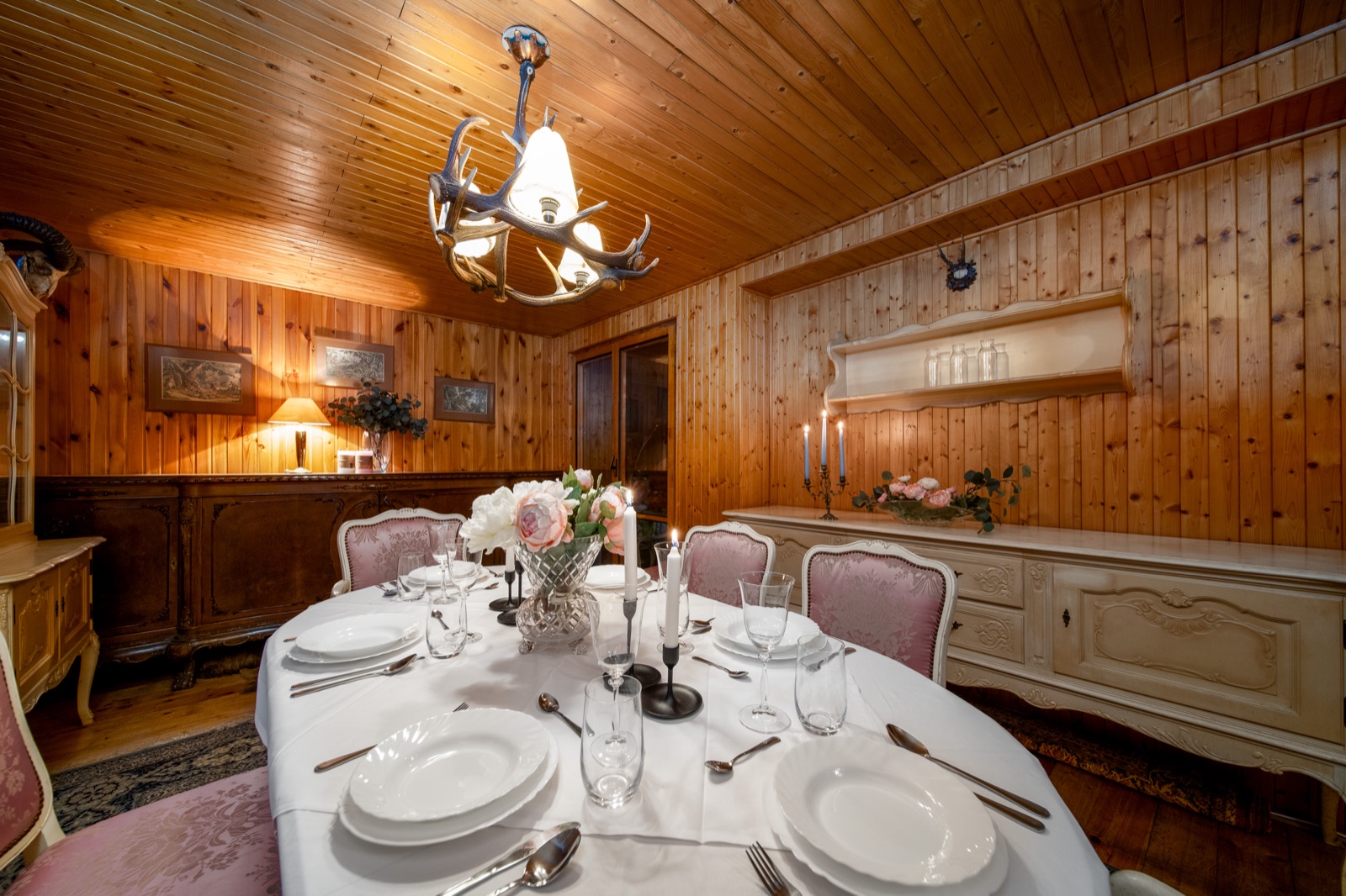 Lovecký hotel Jívák wedding venue - photo 3