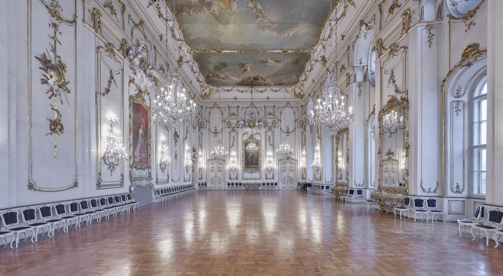 Arcibiskupský zámek a zahrady Kroměříž wedding venue - photo 2