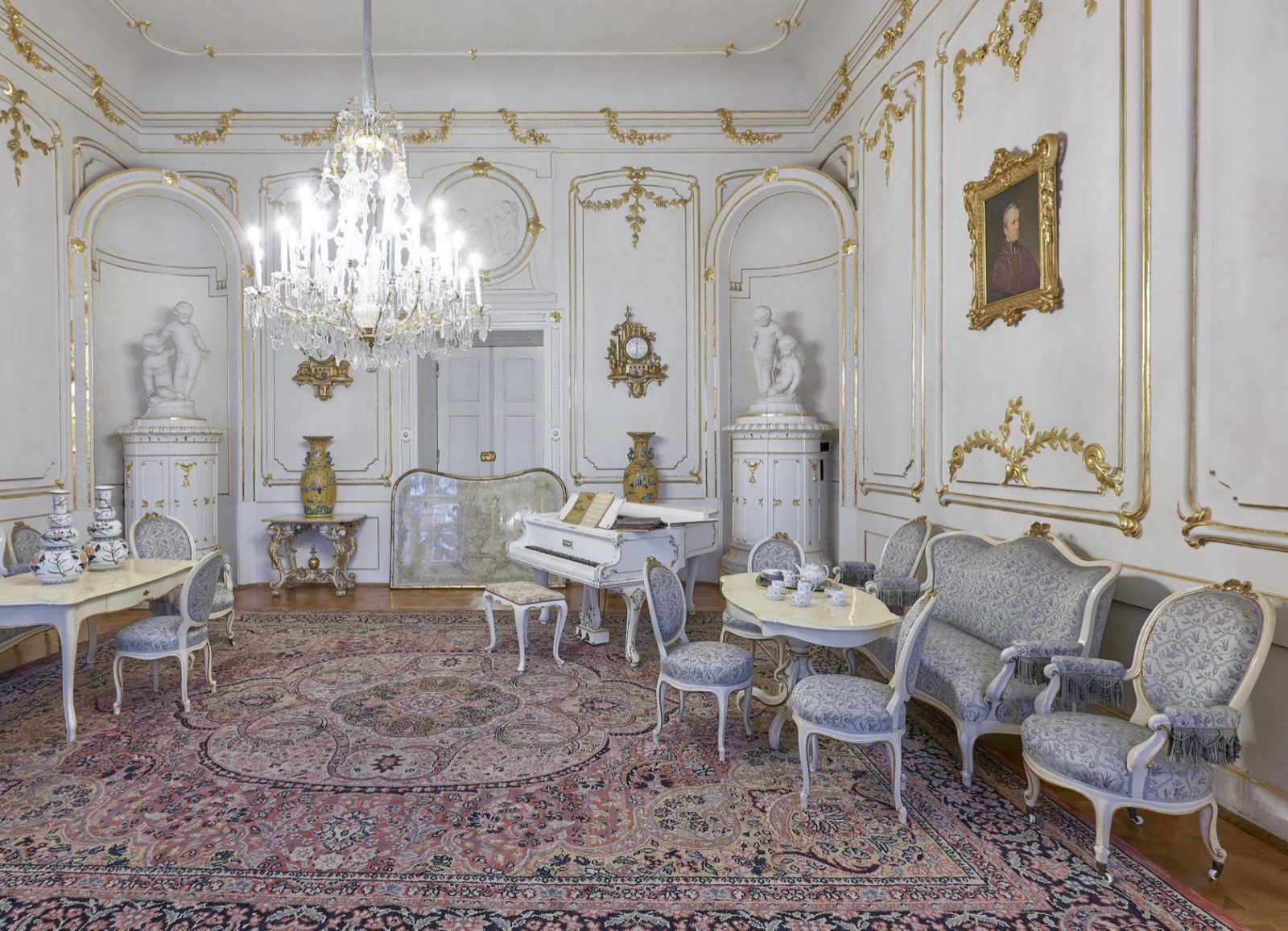 Arcibiskupský zámek a zahrady Kroměříž wedding venue - photo 3