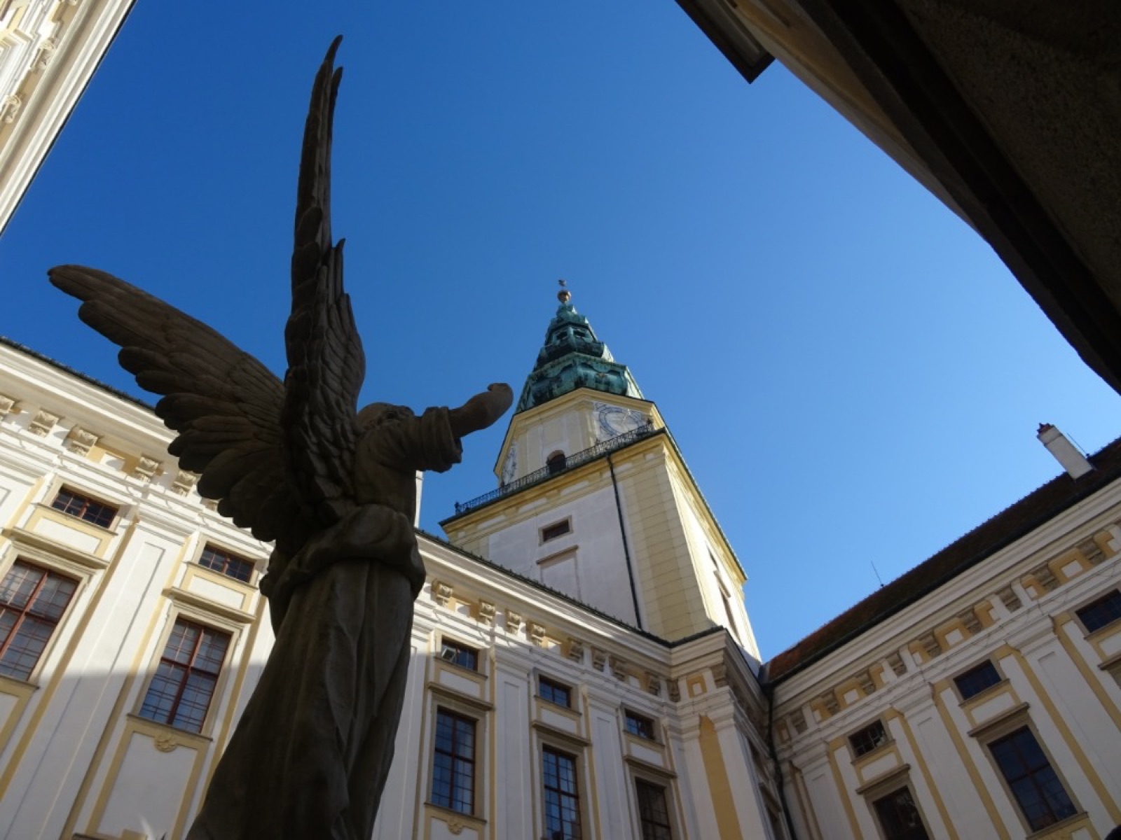 Arcibiskupský zámek a zahrady Kroměříž wedding venue - photo 9