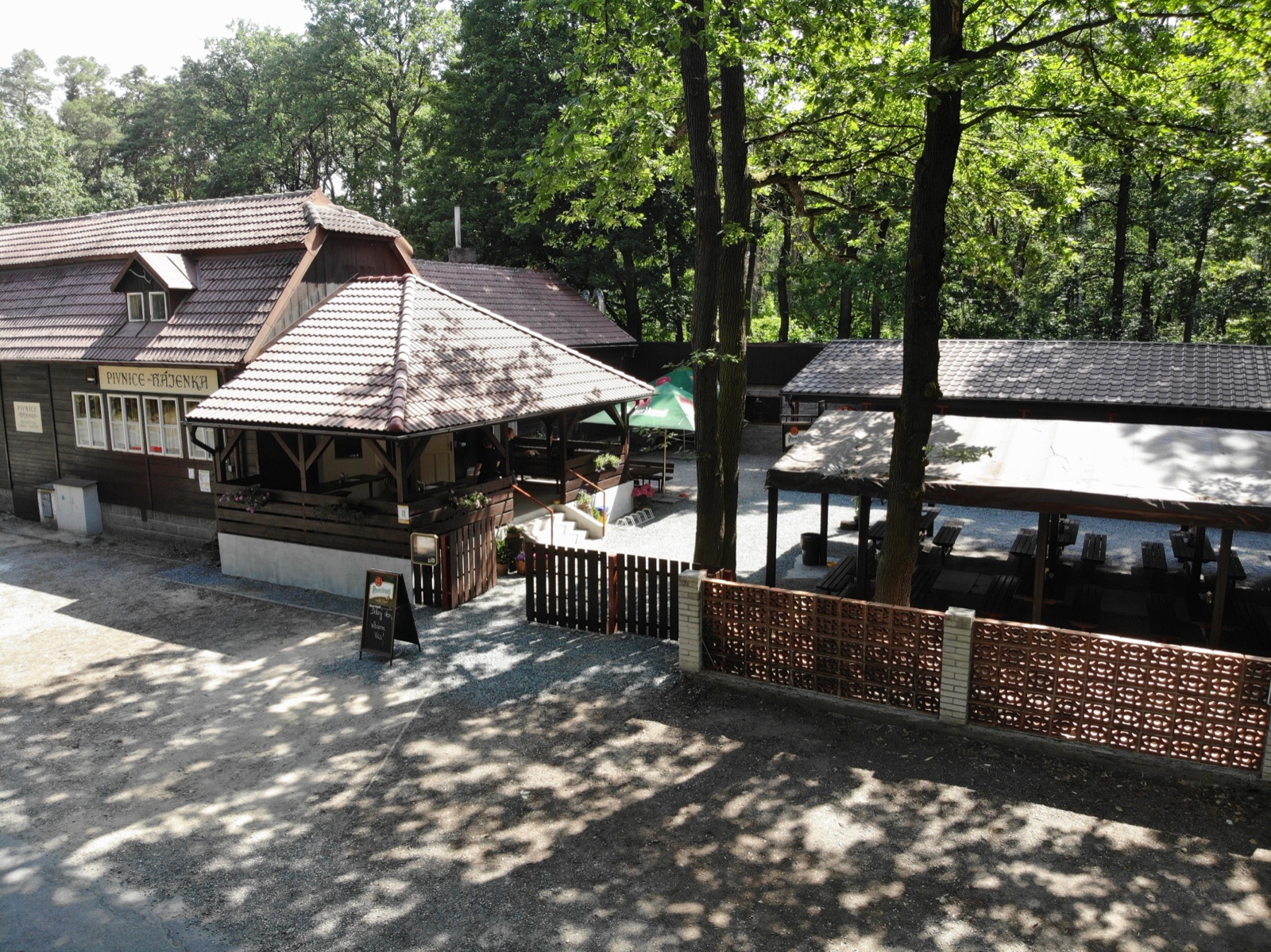 Restaurace Hájenka Kersko wedding venue - photo 4