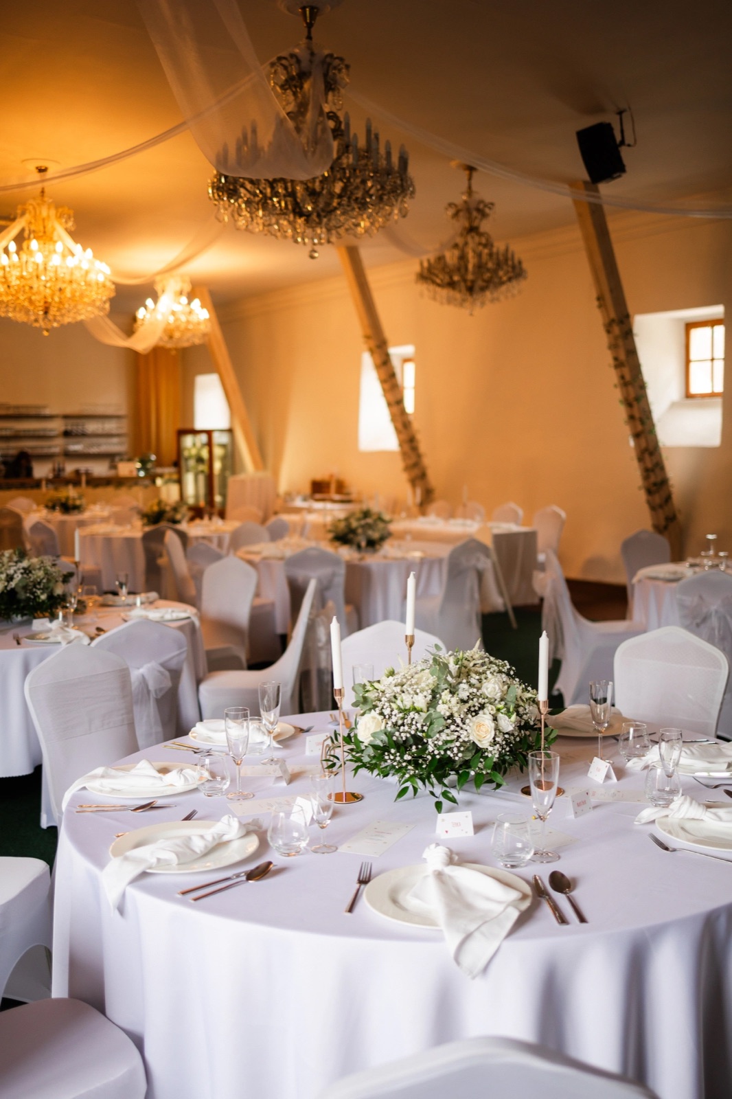 Dvůr Pecínov wedding venue - photo 10