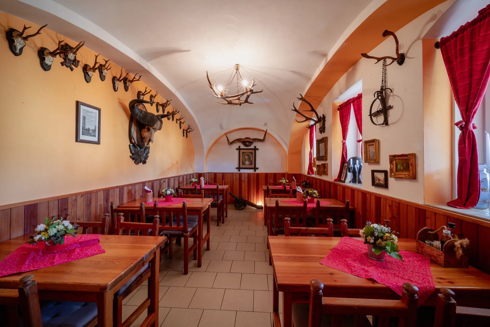 Stará hospoda – restaurace, penzion wedding venue - photo 4