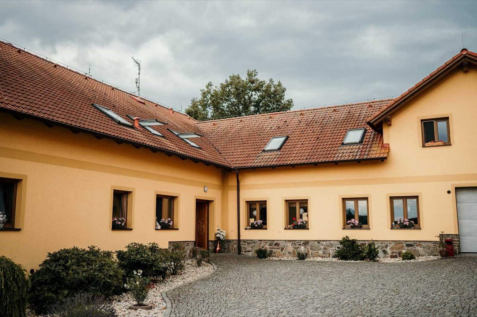Podveský mlýn restaurace a penzion wedding venue - photo 6