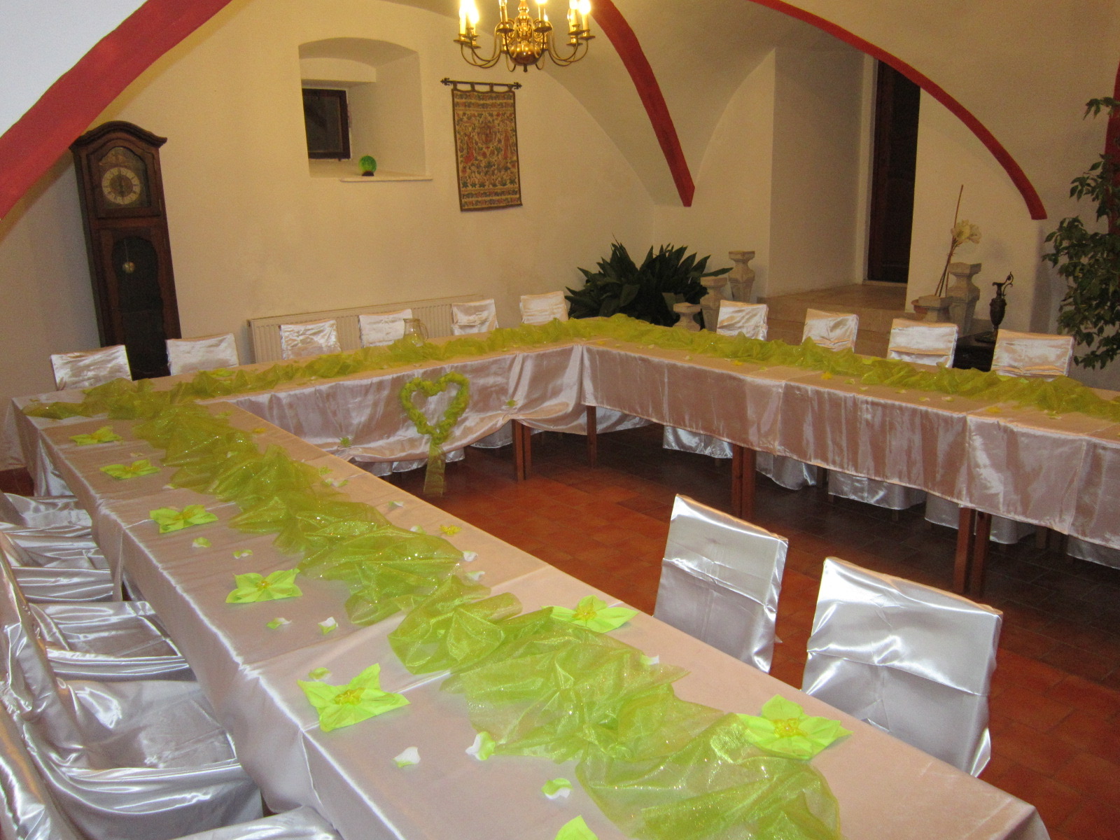 Zámek Brandlín wedding venue - photo 11
