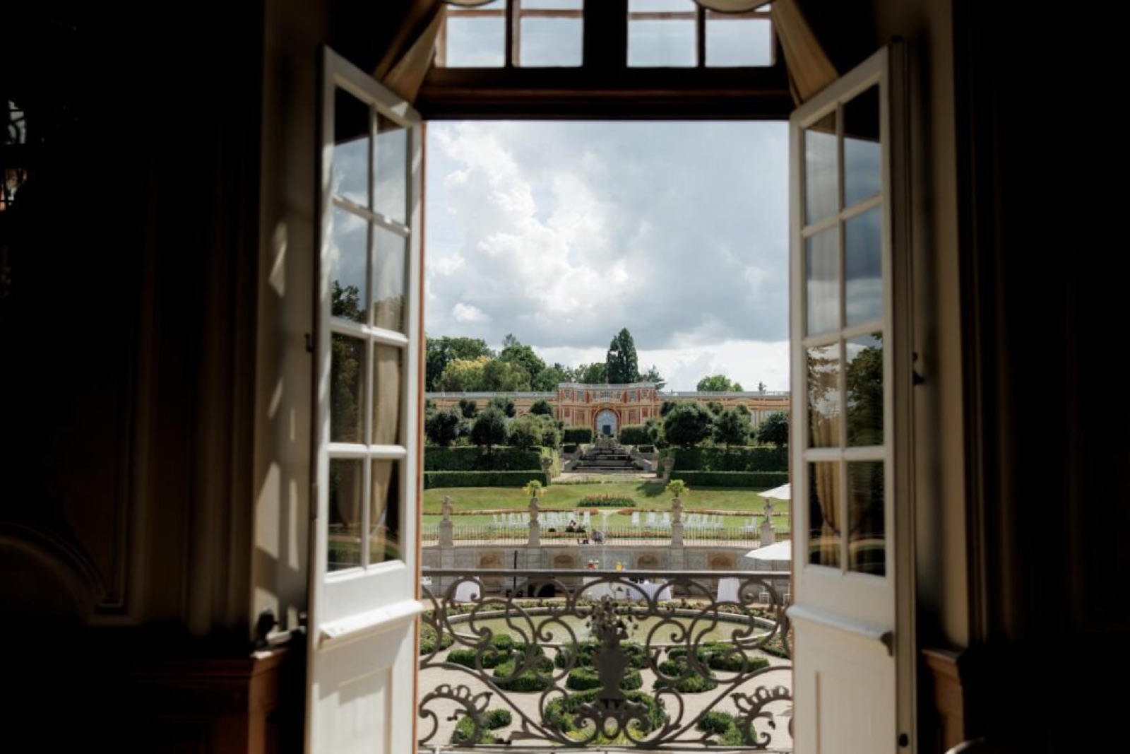 Zámek Dobříš wedding venue - photo 2