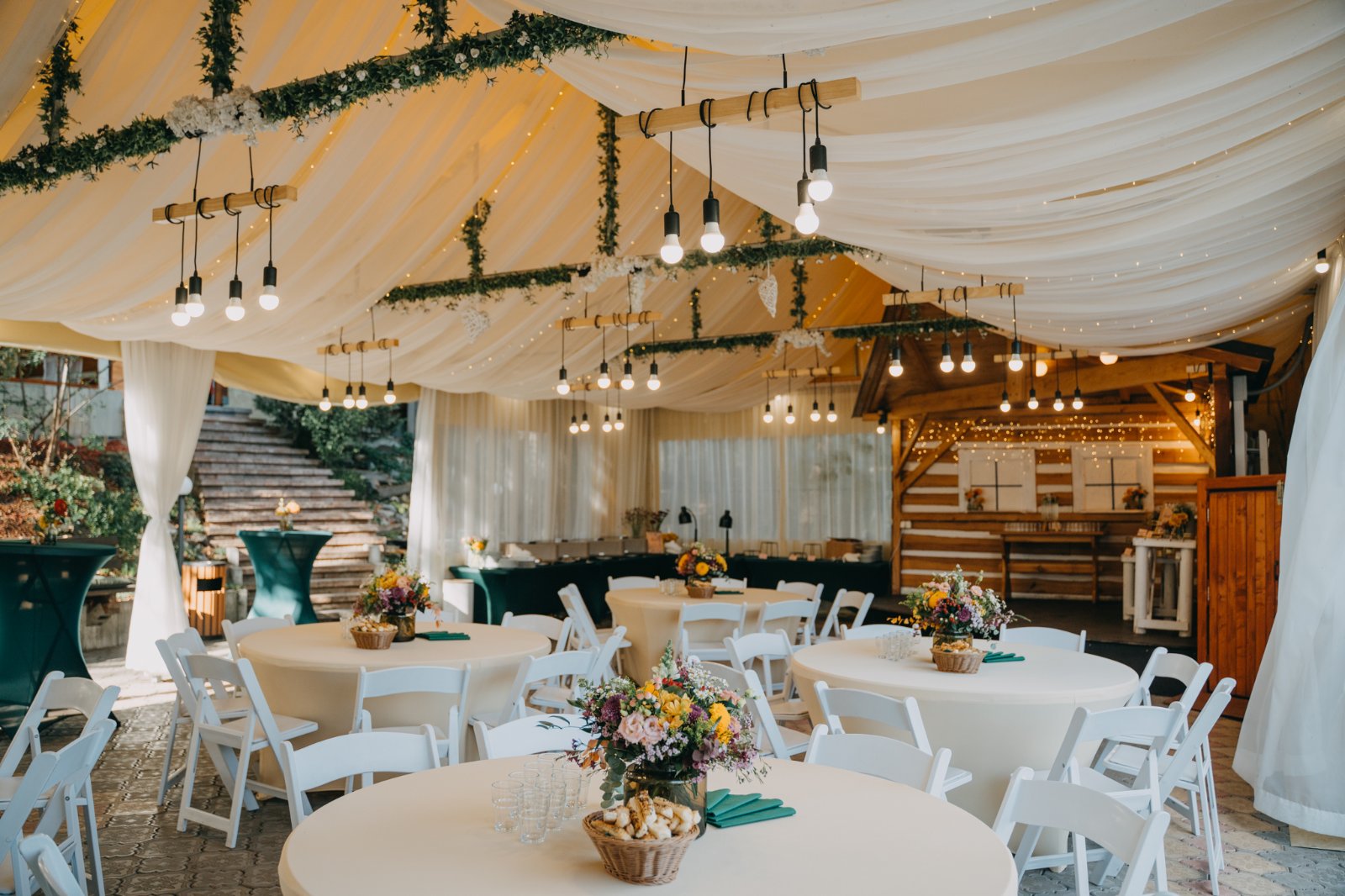 Hlubočepský Zámeček – Folklore Garden wedding venue - photo 14