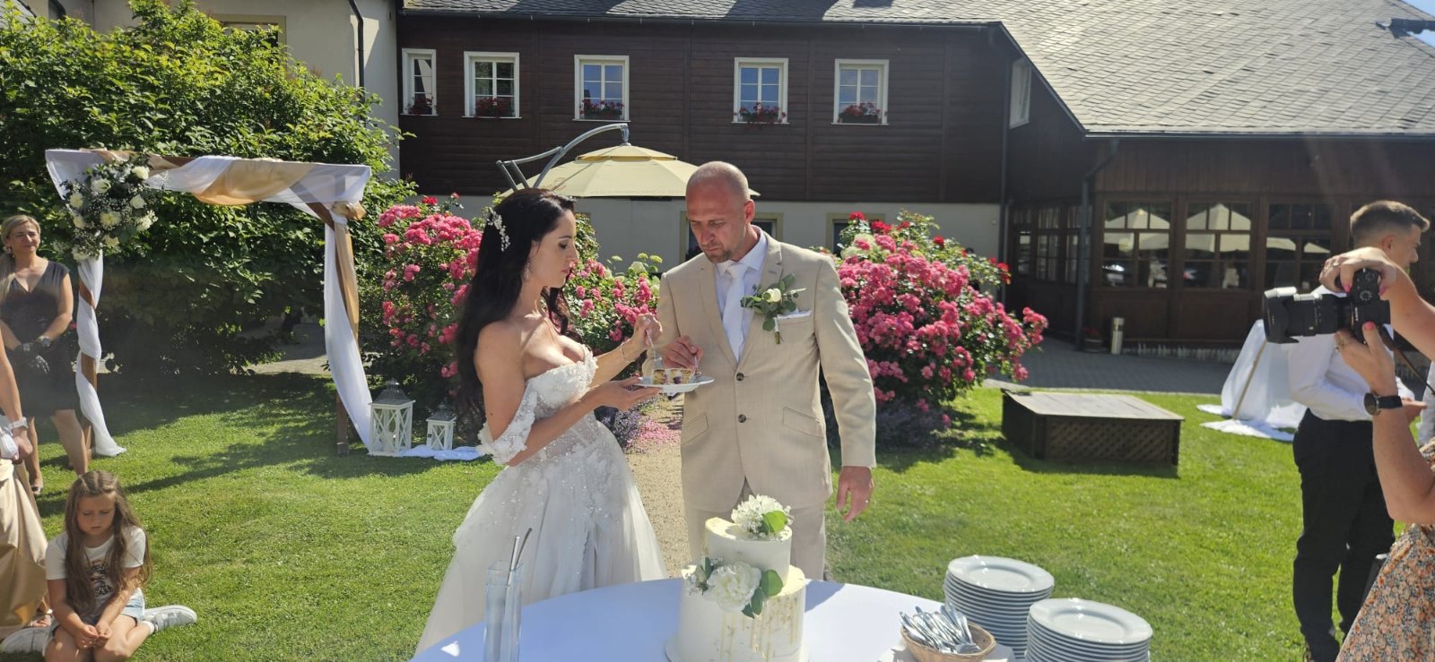 Jítravský Dvorec wedding venue - photo 18