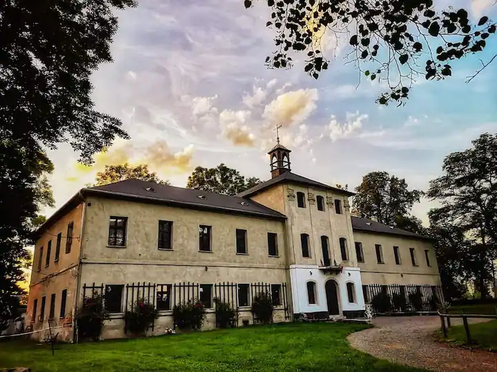 Pałac w Wysokiej wedding venue - photo 2