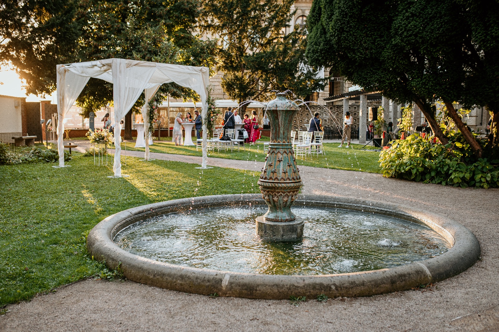 Turquoise Mediterranean Brasserie wedding venue - photo 3