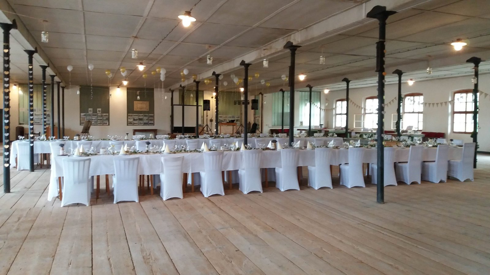 Bývalá Továrna Mastných v Lomnici nad Popelkou wedding venue - photo 2